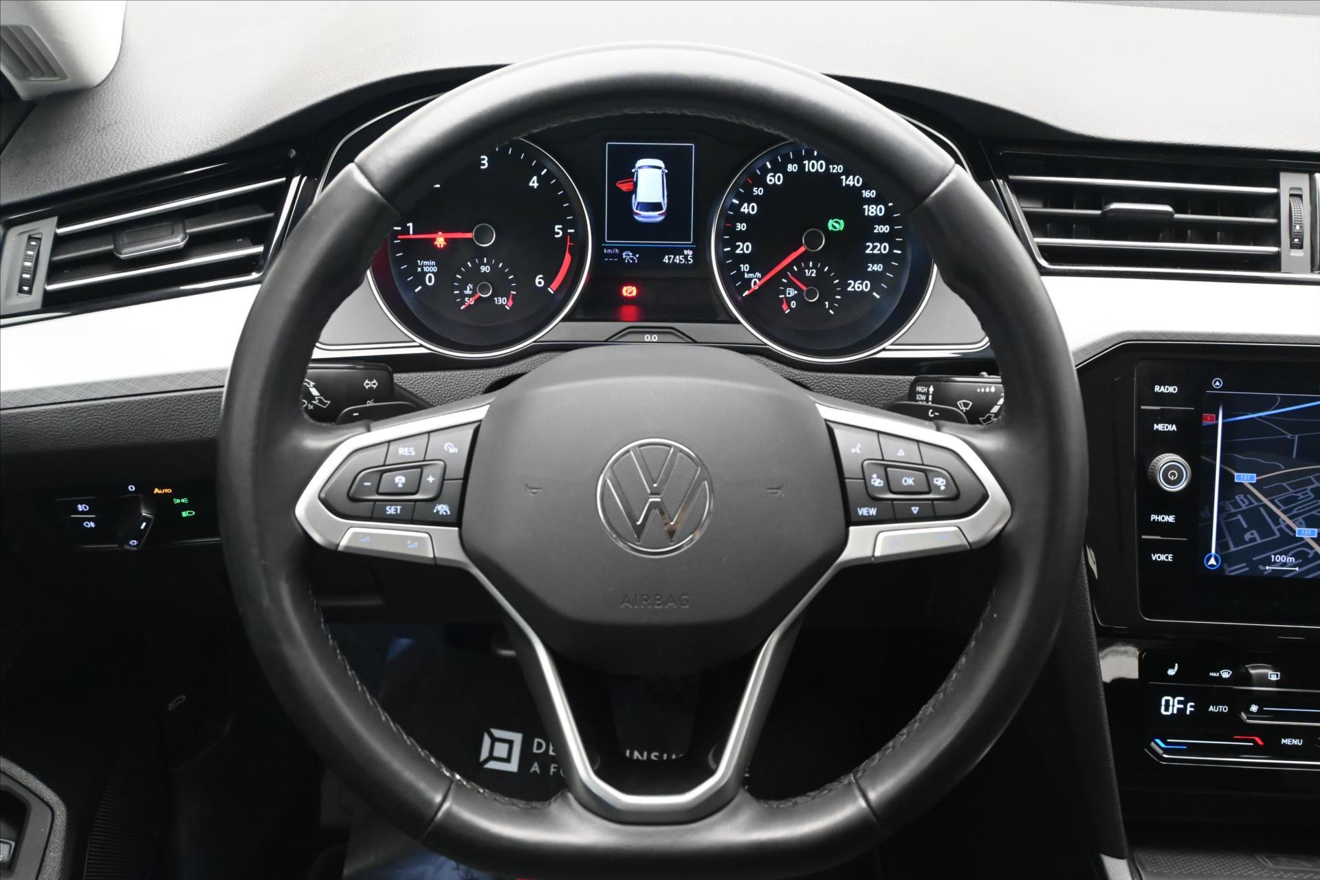 Main photo of the car Volkswagen Passat 2.0 TDI 110 kW DSG Business Warranty up to 5 years (18)