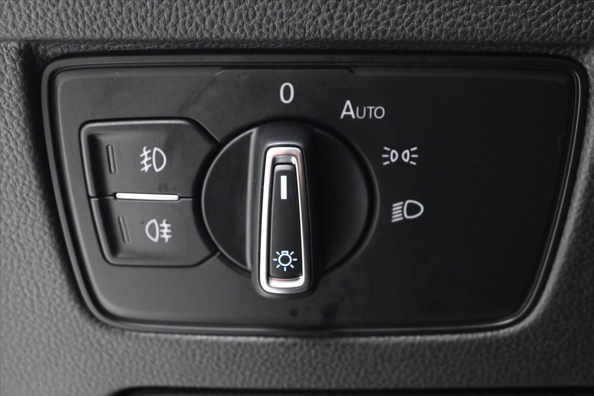 Main photo of the car Volkswagen Passat 2.0 TDI 110 kW DSG Business Warranty up to 5 years (27)