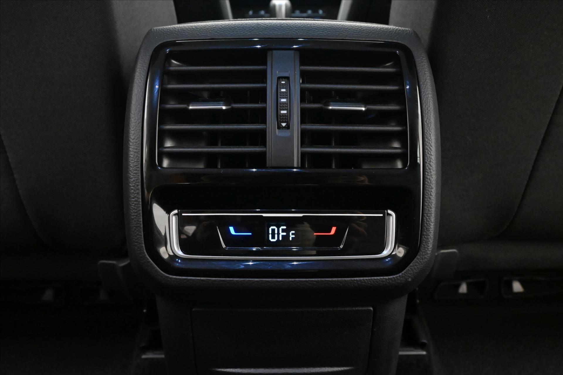 Hlavní fotografie vozu Volkswagen Passat 2,0 TDI 110KW DSG BUSINESS Záruka až 5 let (23)
