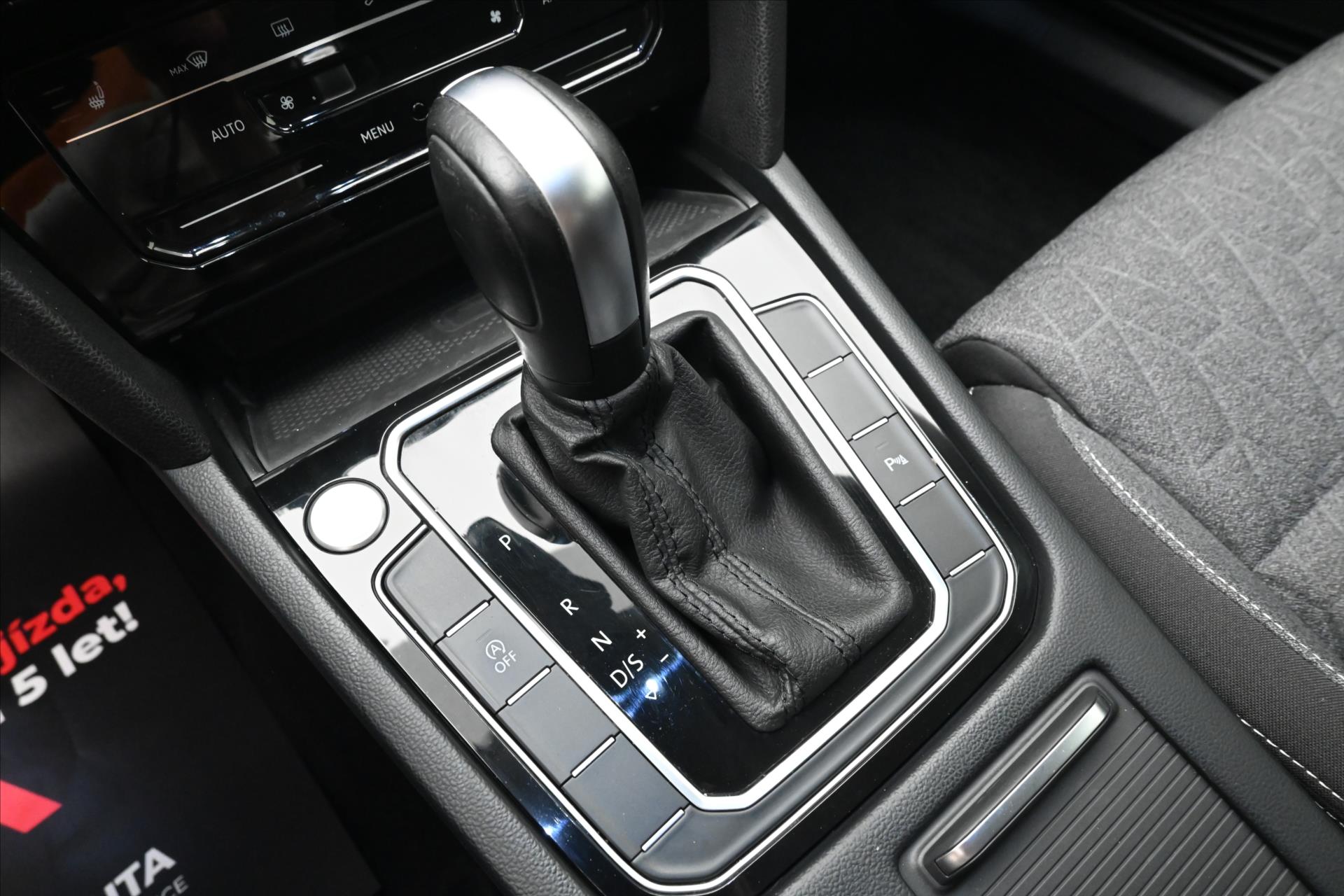 Hlavní fotografie vozu Volkswagen Passat 2,0 TDI 110KW DSG BUSINESS Záruka až 5 let (24)