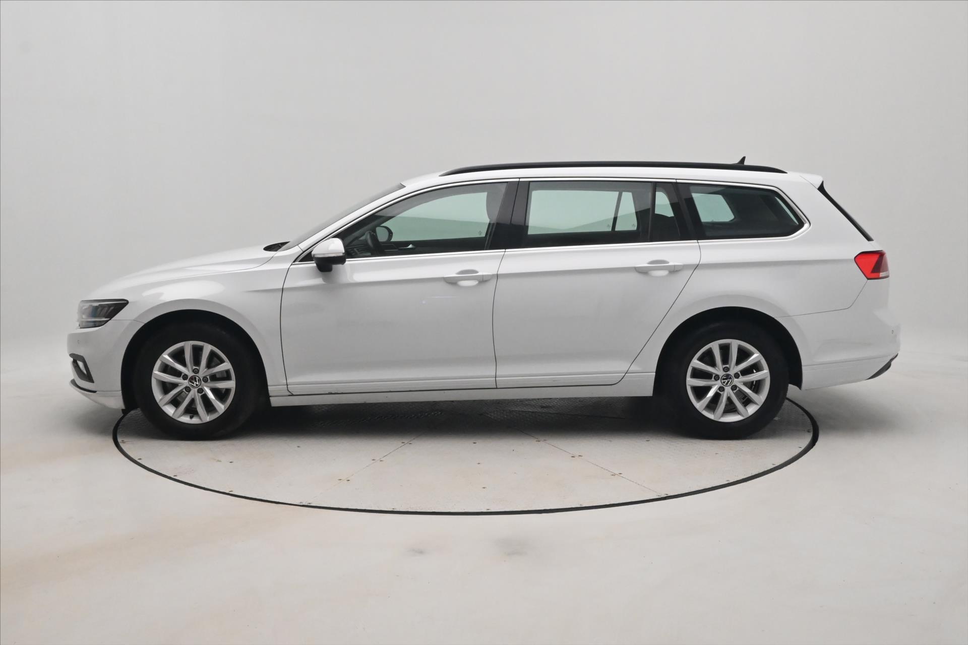 Hlavní fotografie vozu Volkswagen Passat 2,0 TDI 110KW DSG BUSINESS Záruka až 5 let (9)