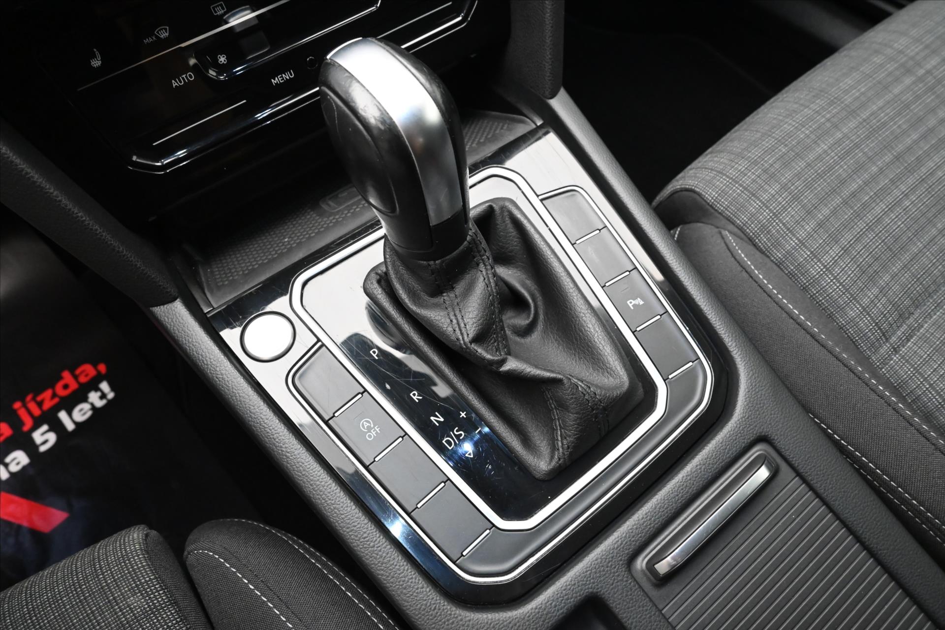 Hlavní fotografie vozu Volkswagen Passat 2,0 TDI 110kW DSG Business Záruka ža 5 let (24)