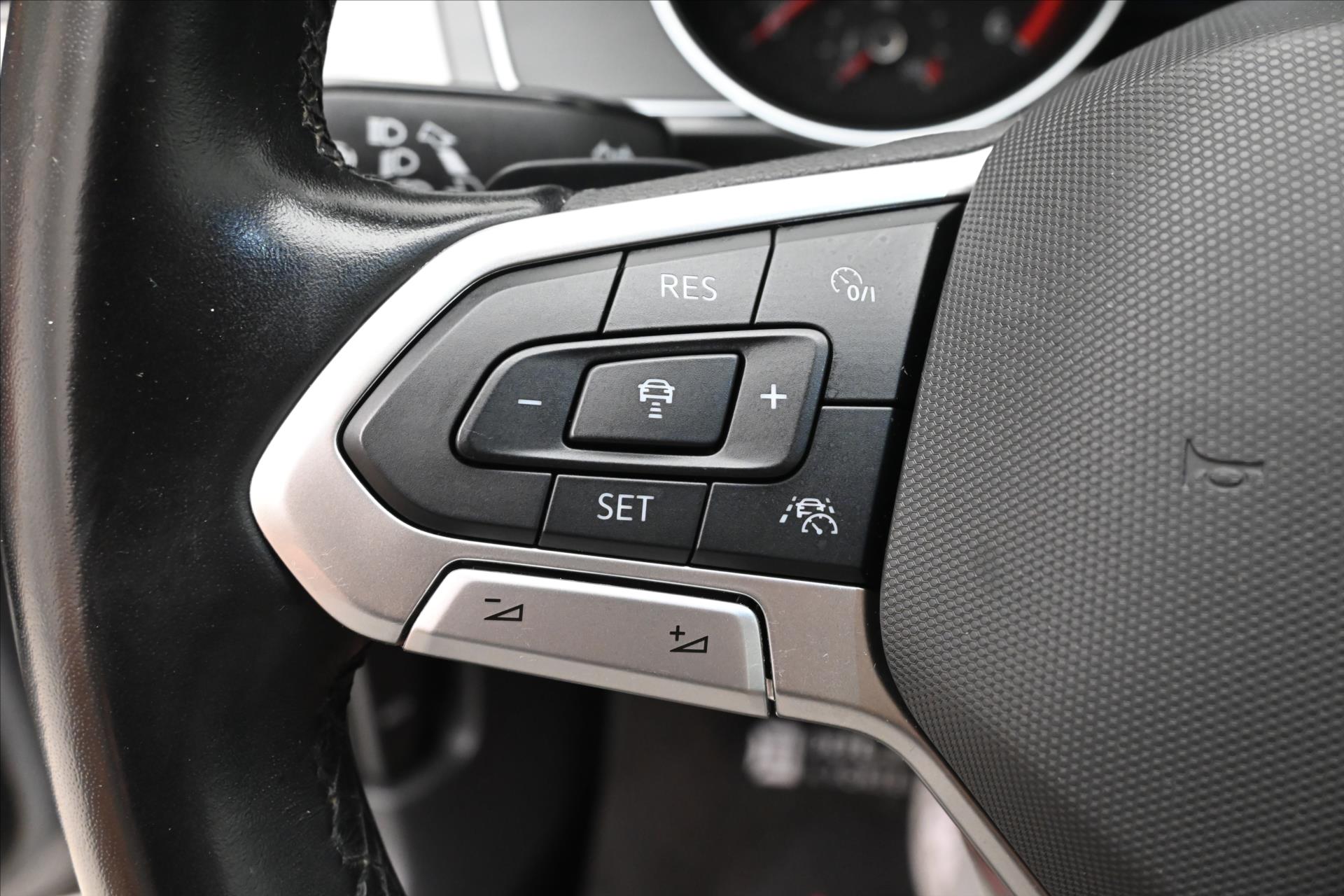 Hlavní fotografie vozu Volkswagen Passat 2,0 TDI 110kW DSG Business Záruka ža 5 let (25)