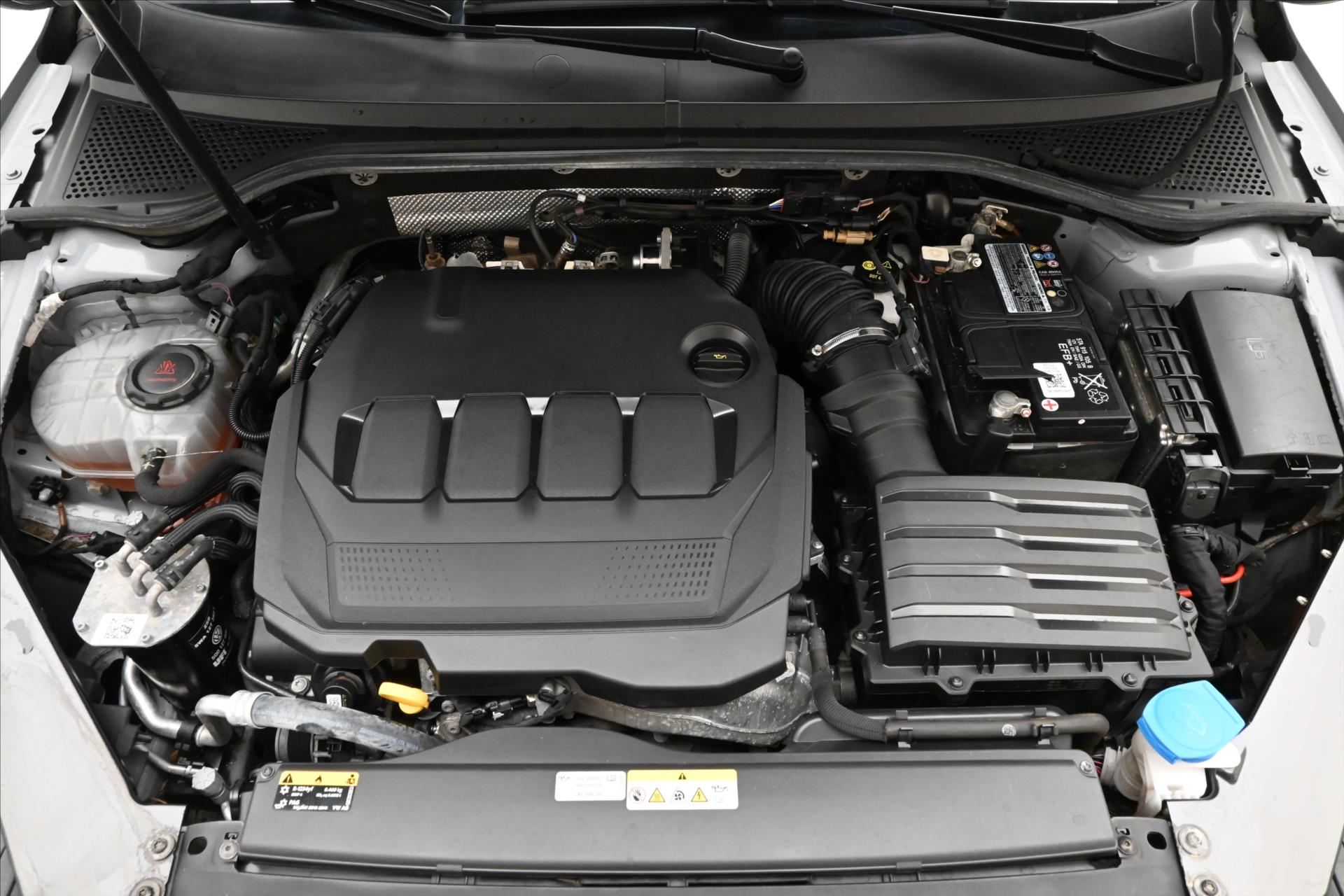 Hlavní fotografie vozu Volkswagen Passat 2,0 TDI 110kW DSG Business Záruka ža 5 let (10)