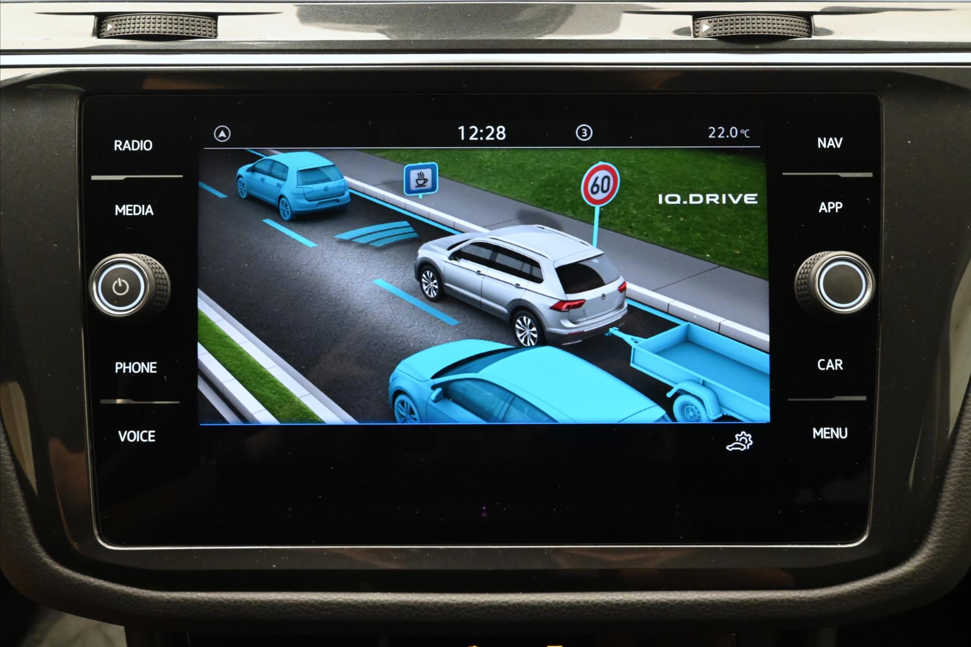 Hlavní fotografie vozu Volkswagen Tiguan 2,0 TDI 110 kW DSG Life Záruka až 5 let (20)
