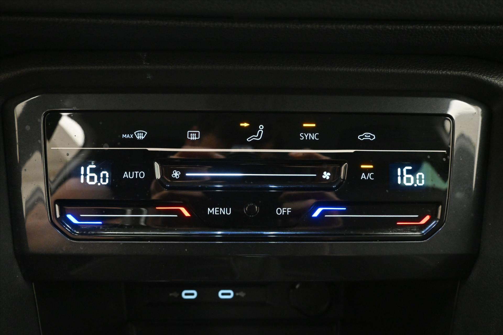 Hlavní fotografie vozu Volkswagen Tiguan 2,0 TDI 110 kW DSG Life Záruka až 5 let (22)