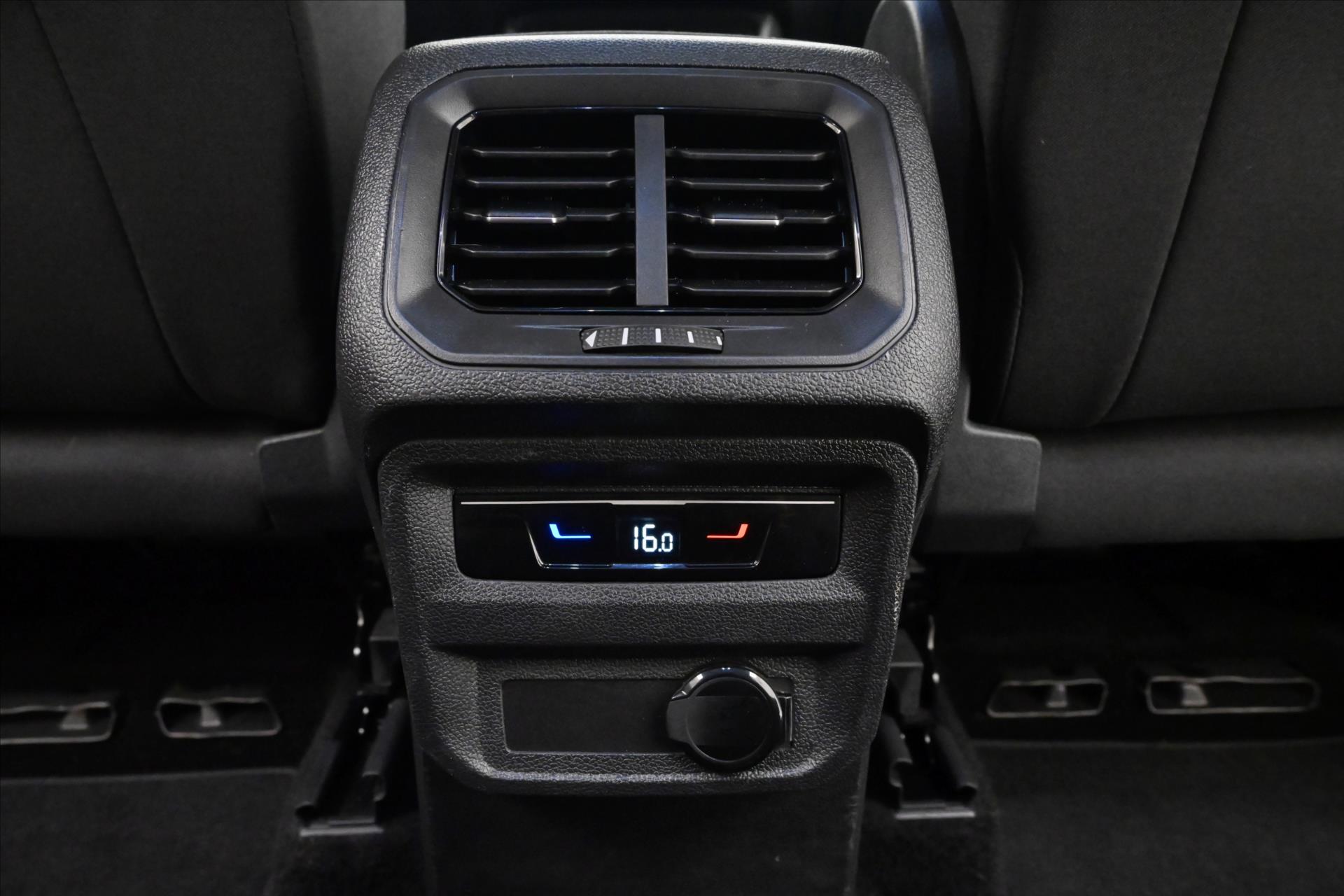 Hlavní fotografie vozu Volkswagen Tiguan 2,0 TDI 110 kW DSG Life Záruka až 5 let (23)