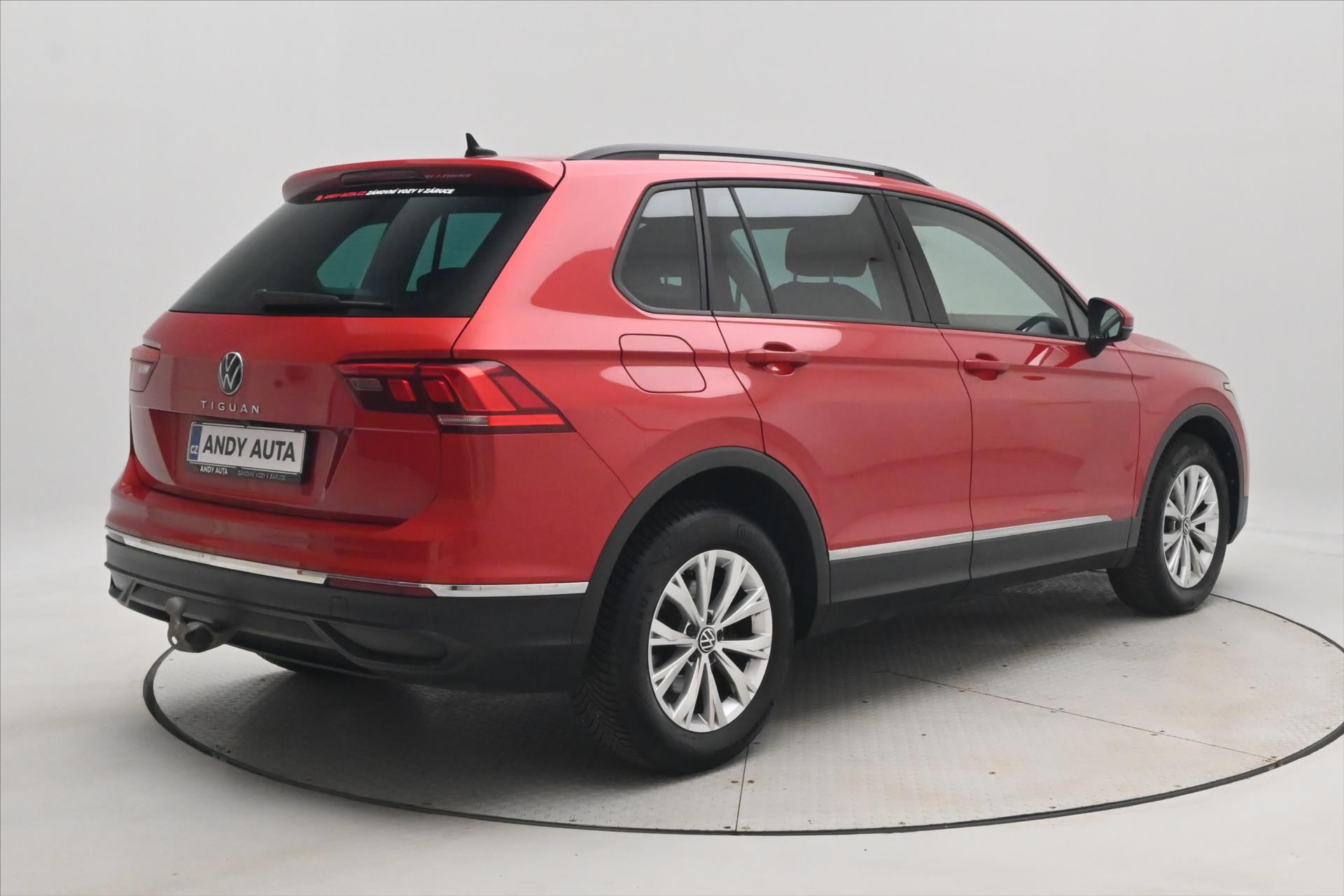 Hlavní fotografie vozu Volkswagen Tiguan 2,0 TDI 110 kW DSG Life Záruka až 5 let (6)