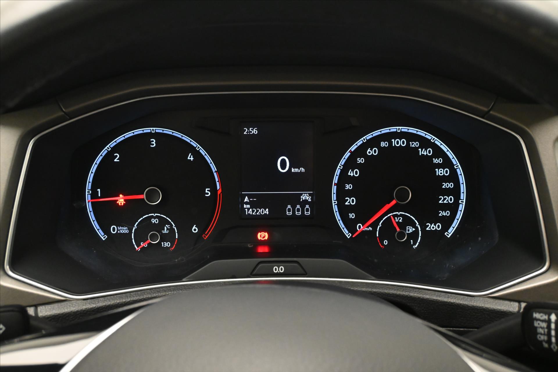 Hlavní fotografie vozu Volkswagen T-Roc 2,0 TDI 110kW Clever Navi Záruka až 5 let (17)