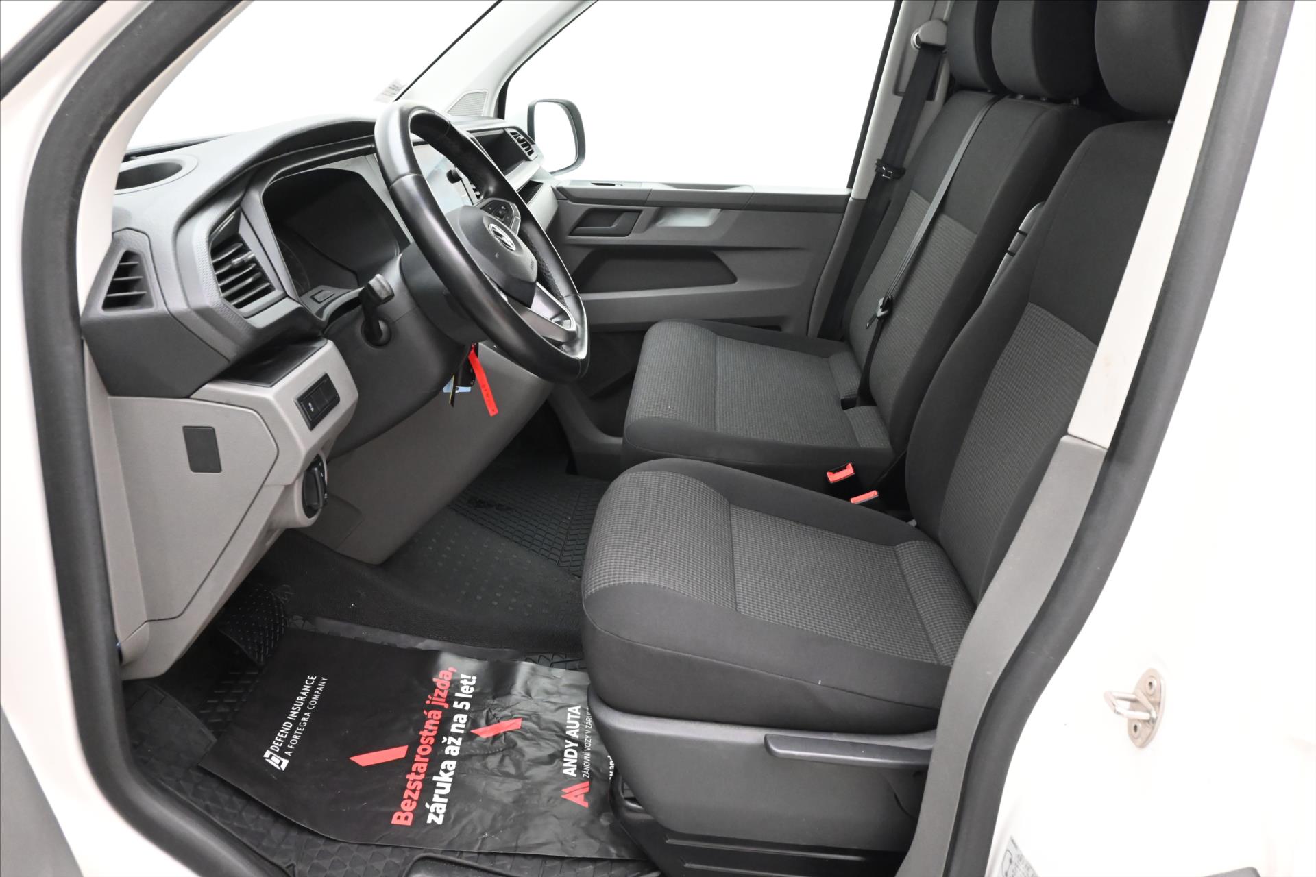 Main photo of the car Volkswagen Transporter 2.0 TDI 110kW DSG Warranty up to 5 years (14)