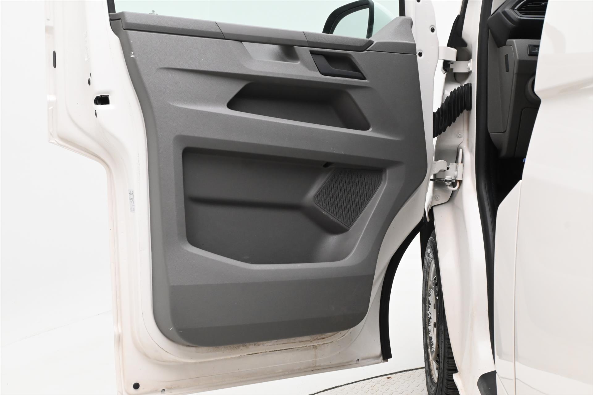 Main photo of the car Volkswagen Transporter 2.0 TDI 110kW DSG Warranty up to 5 years (25)