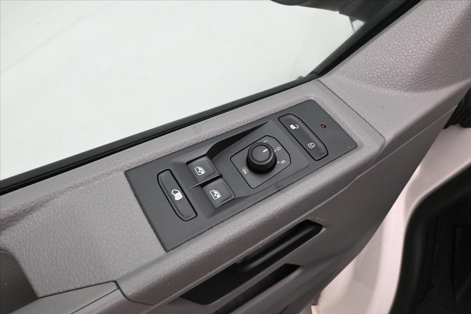 Main photo of the car Volkswagen Transporter 2.0 TDI 110kW DSG Warranty up to 5 years (26)