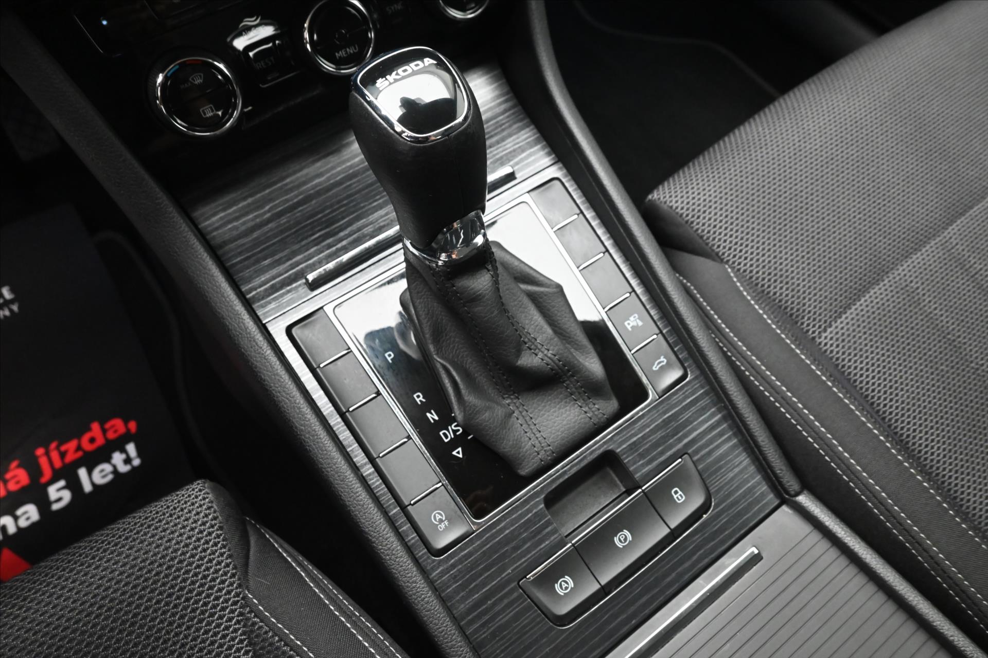 Hlavní fotografie vozu Škoda Superb 2,0 TDI 110 kW DSG Style Záruka až 5 let (24)