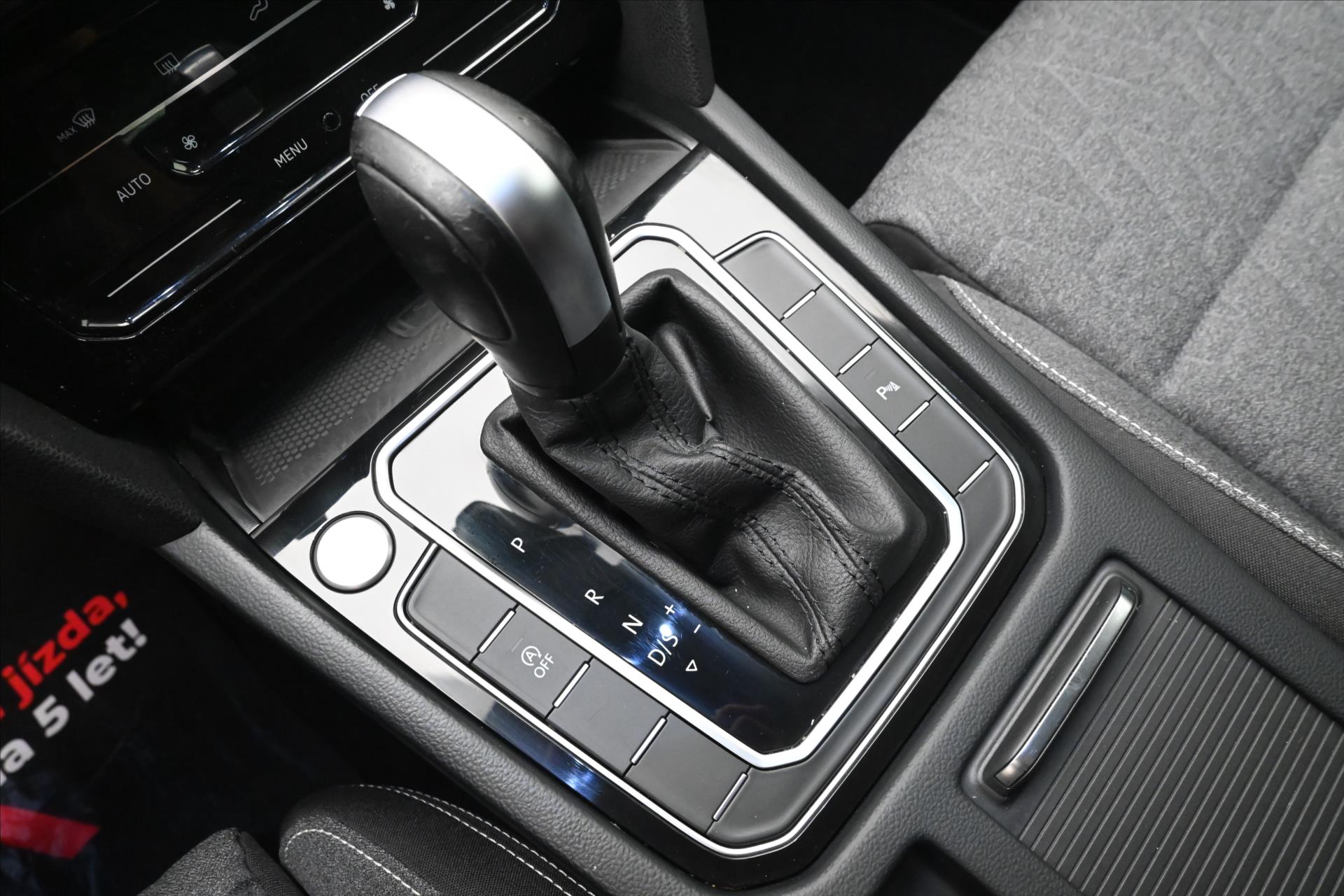 Hlavní fotografie vozu Volkswagen Passat 2,0 TDI 110 KW DSG Business Záruka až 5 let (24)