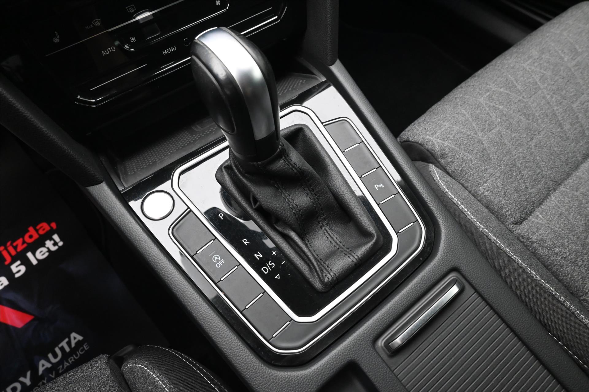 Hlavní fotografie vozu Volkswagen Passat 2,0 TDI 110 kW DSG Business Záruka až 5 let (24)