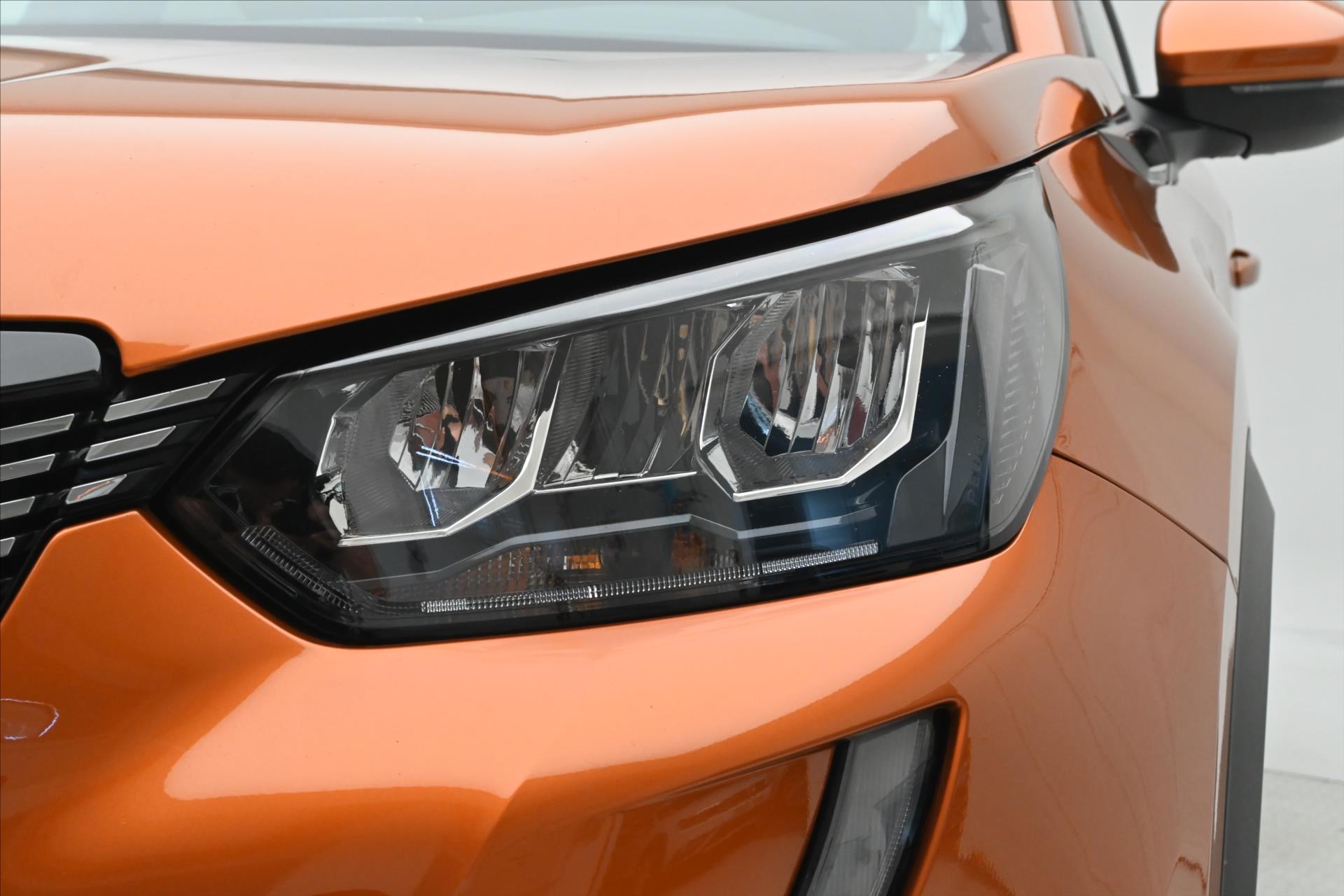 Hlavní fotografie vozu Peugeot 2008 1,5 BlueHDi 81 kW Allure Záruka až 5 let (28)