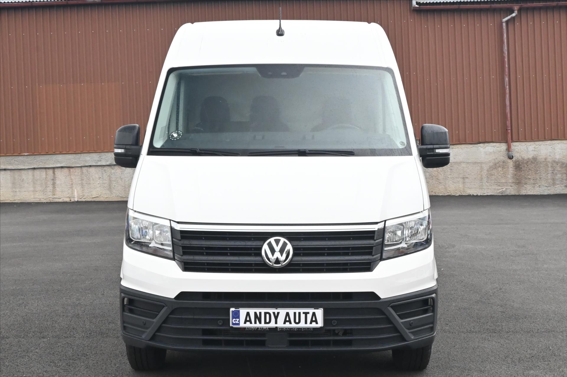 Main photo of the car Volkswagen Crafter 2.0 TDI 130 kW DSG L2H2 Warranty up to 5 years (2)