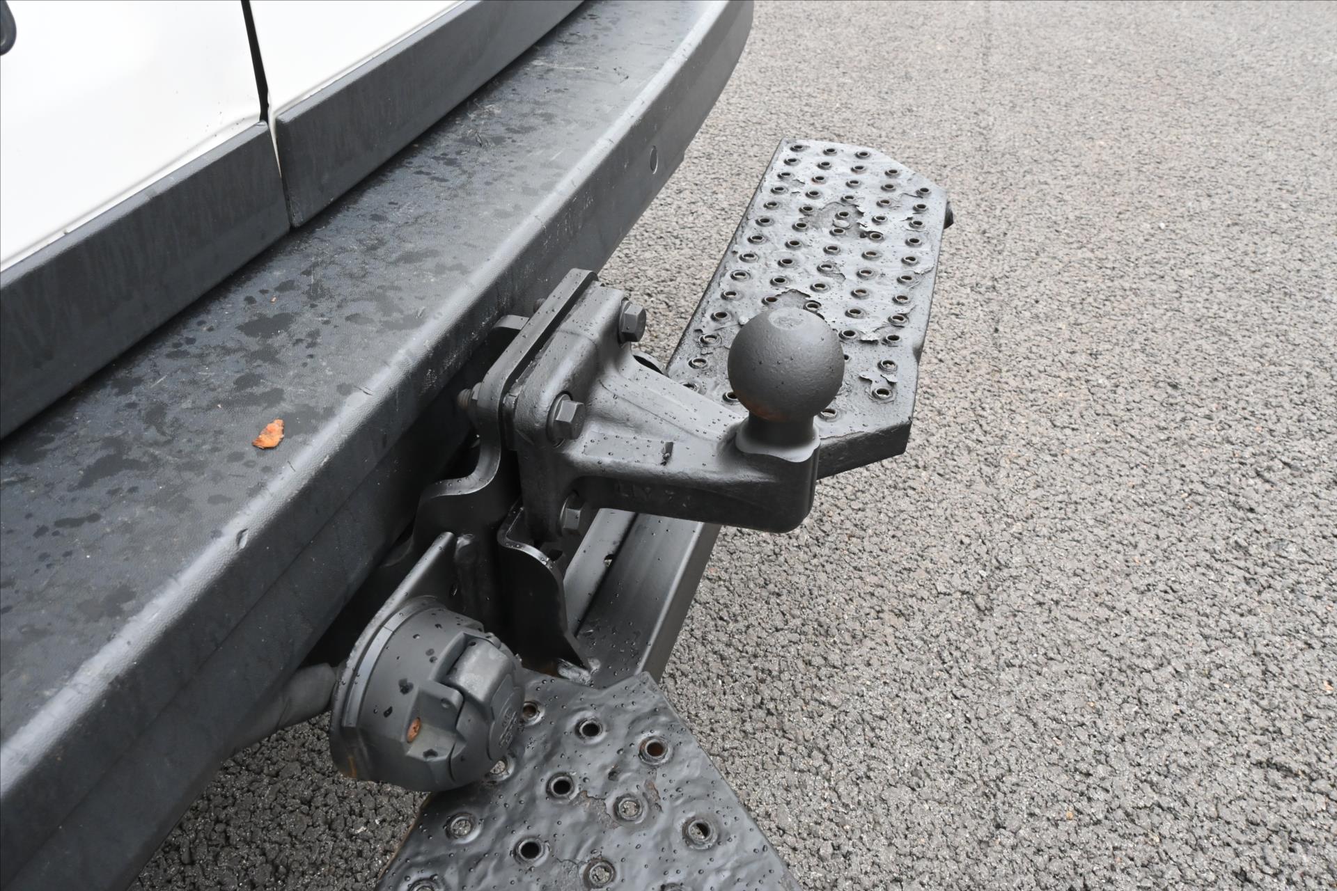 Hlavní fotografie vozu Volkswagen Crafter 2,0 TDI 130 kW DSG L2H2 Záruka až 5 let (27)