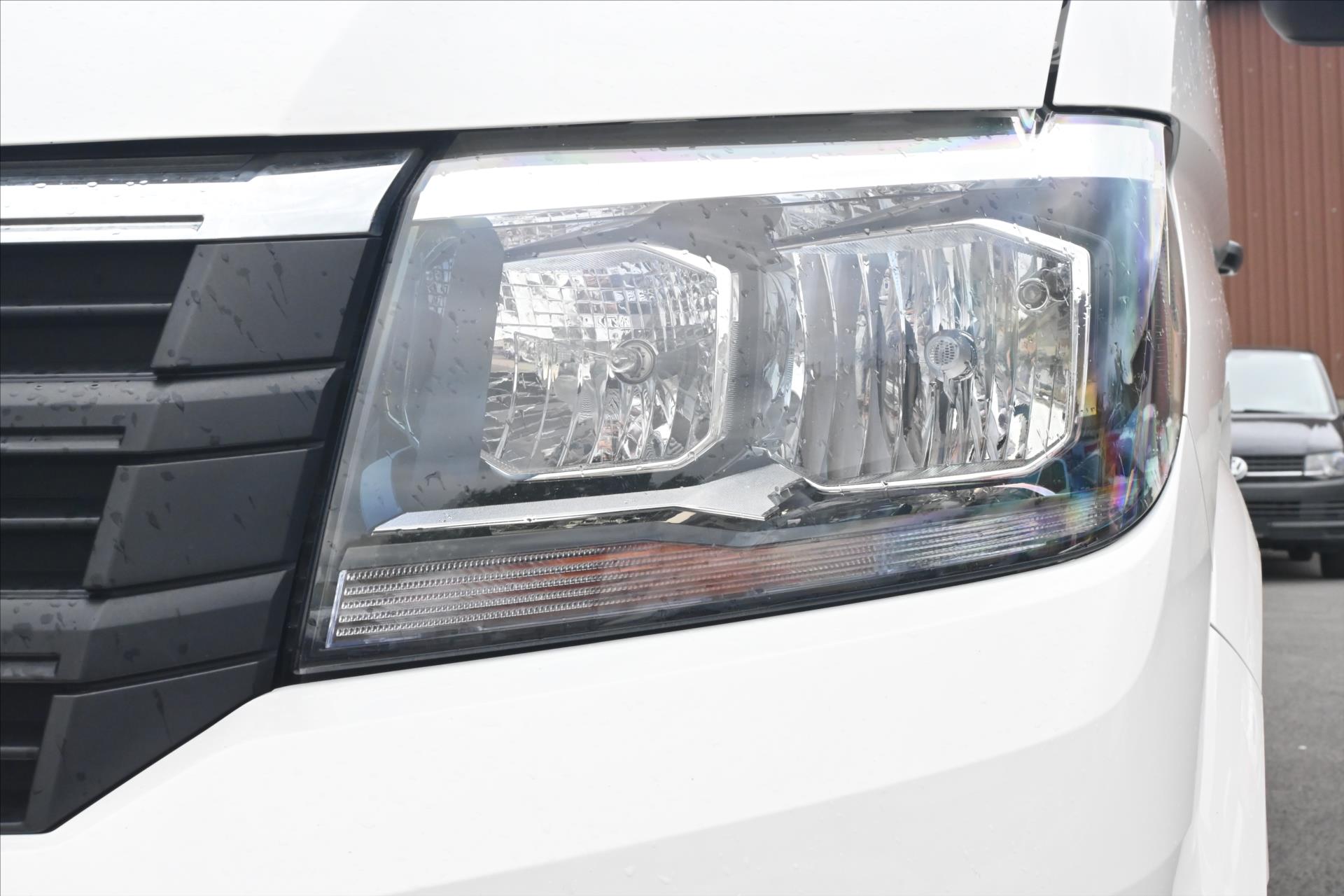 Hlavní fotografie vozu Volkswagen Crafter 2,0 TDI 130 kW DSG L2H2 Záruka až 5 let (28)