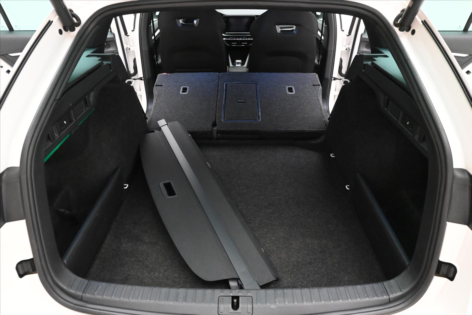 Hlavní fotografie vozu Škoda Octavia 2,0 TDI 110 kW DSG Sportline Záruka až 5 let (12)