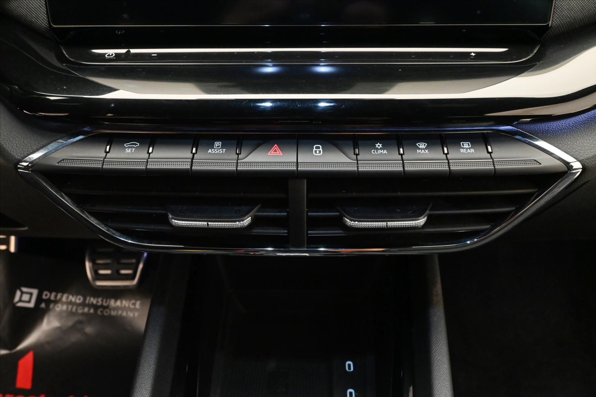 Hlavní fotografie vozu Škoda Octavia 2,0 TDI 110 kW DSG Sportline Záruka až 5 let (22)
