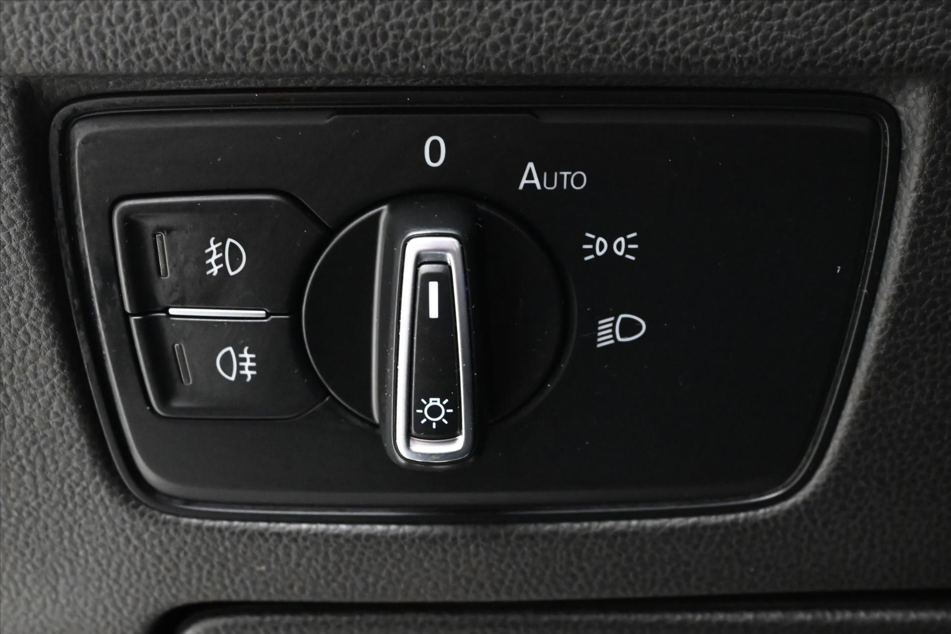 Hlavní fotografie vozu Volkswagen Passat 2,0 TDI 140 kW DSG 4Motion Záruka až 5 let (26)