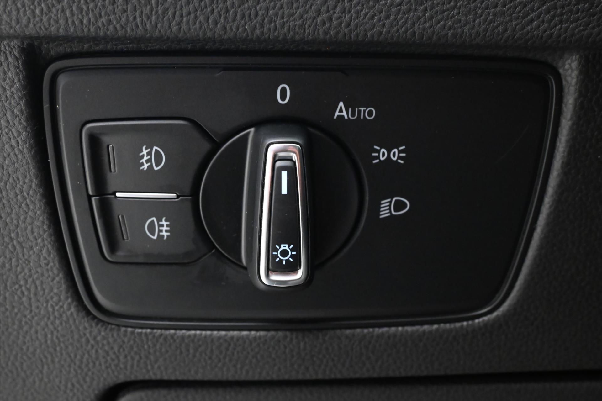Hlavní fotografie vozu Volkswagen Passat 2,0 TDI 110kW DSG Business Záruka až 5 let (28)