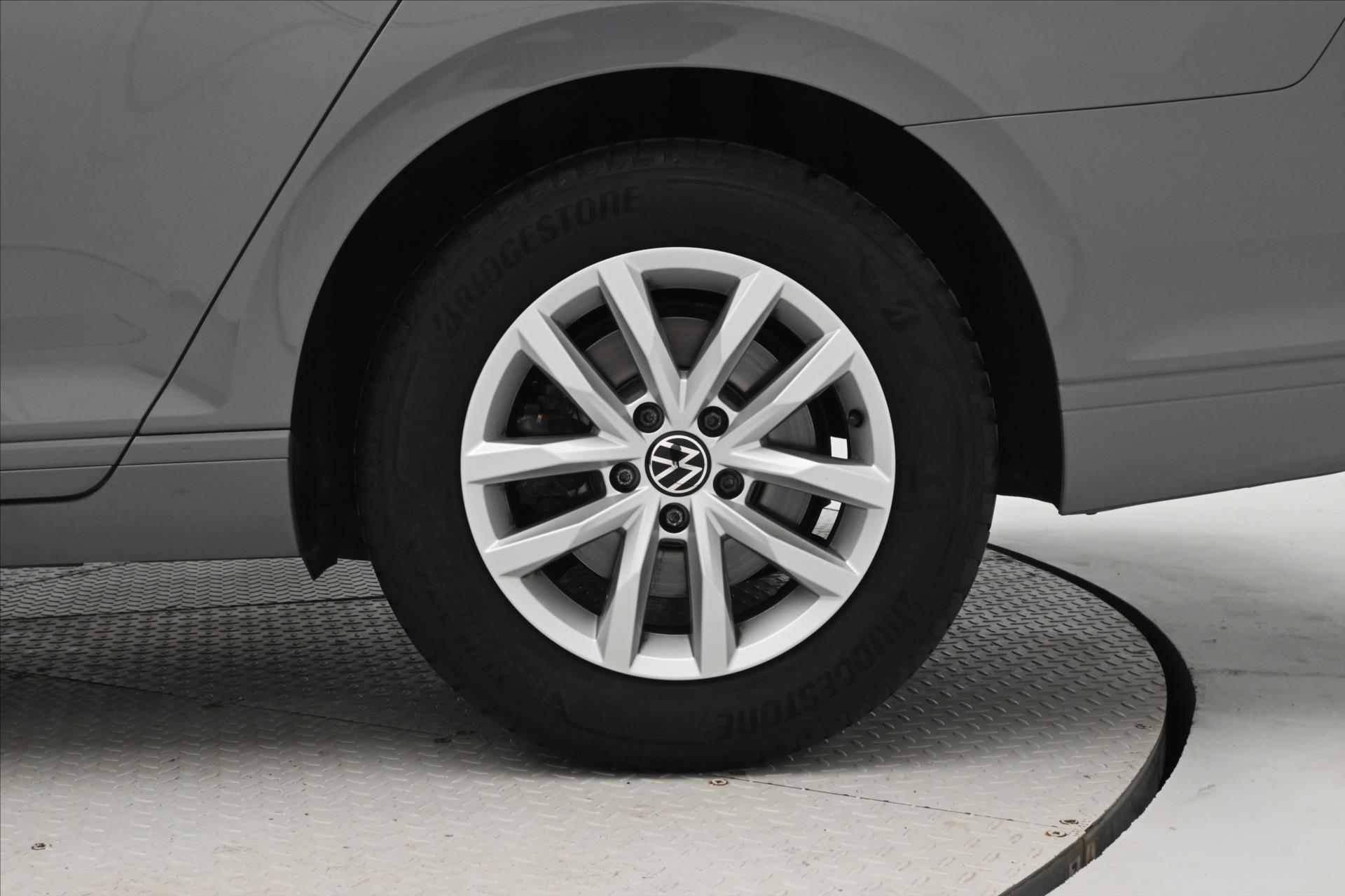 Hlavní fotografie vozu Volkswagen Passat 2,0 TDI 110kW DSG Business Záruka až 5 let (32)