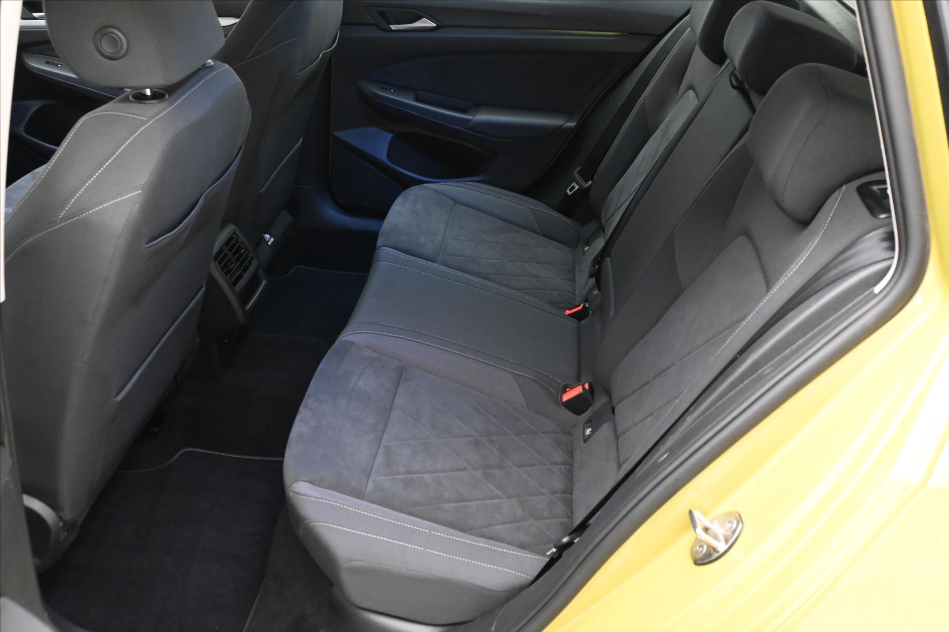 Hlavní fotografie vozu Volkswagen Golf 1,5 TSI 96kW Life Záruka až 5 let (15)
