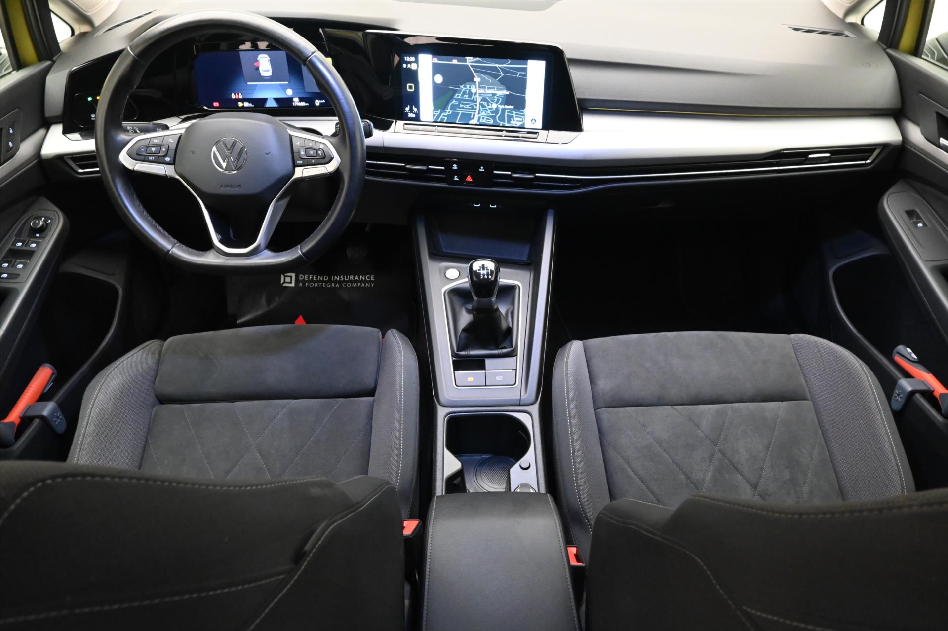 Hlavní fotografie vozu Volkswagen Golf 1,5 TSI 96kW Life Záruka až 5 let (16)
