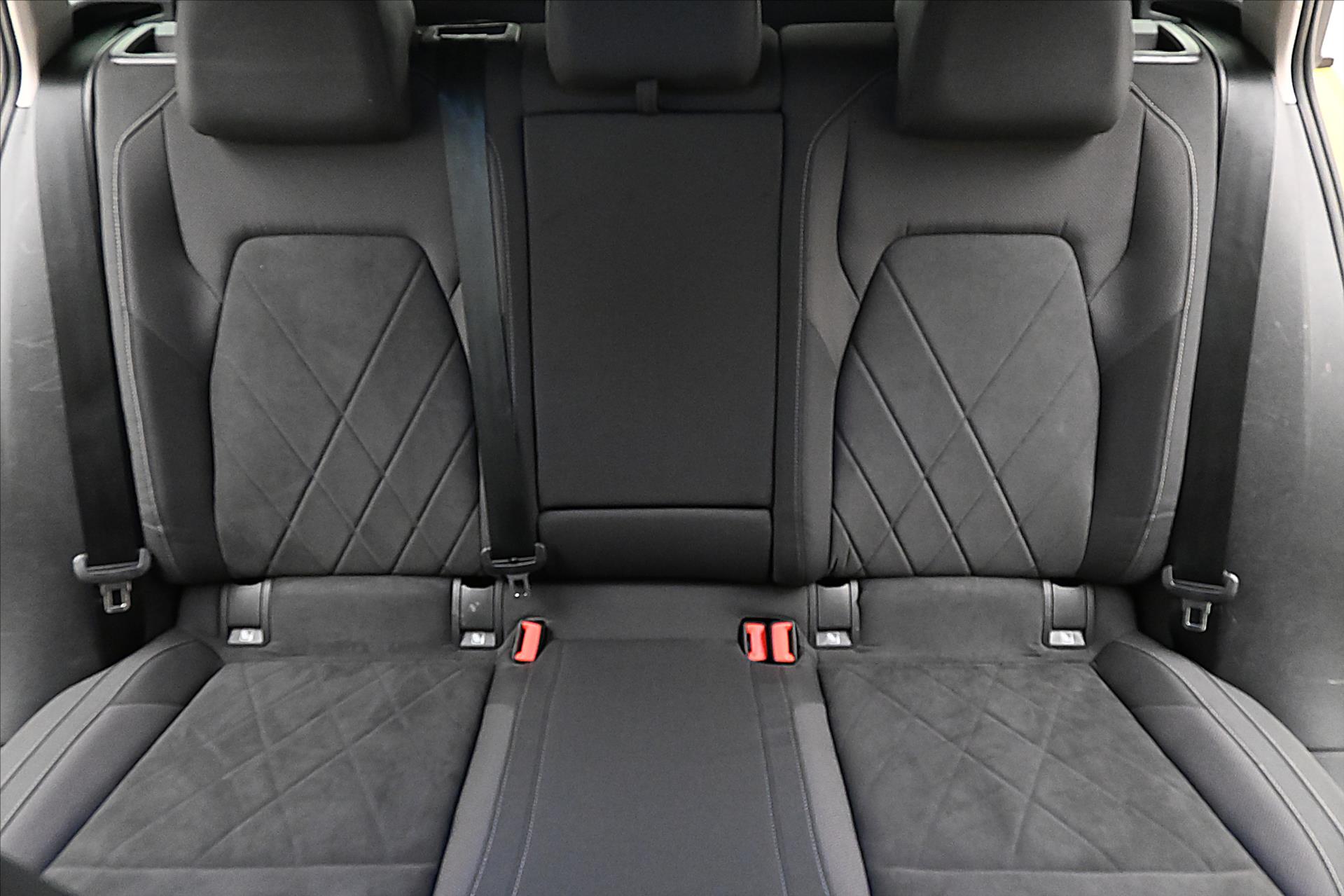 Hlavní fotografie vozu Volkswagen Golf 1,5 TSI 96kW Life Záruka až 5 let (27)