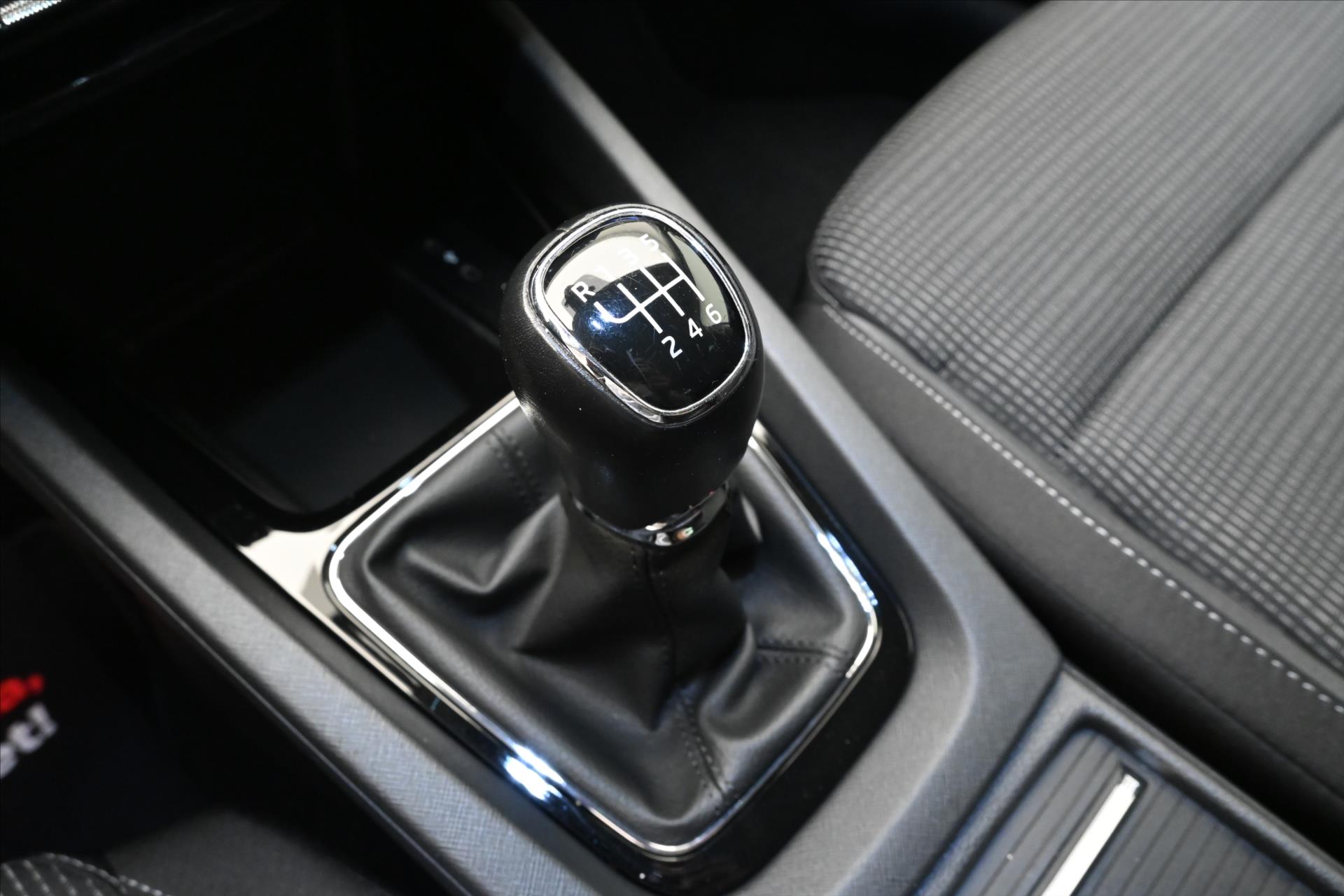 Hlavní fotografie vozu Škoda Octavia 2,0 TDI 85 kW Ambition Záruka až 5 let (23)