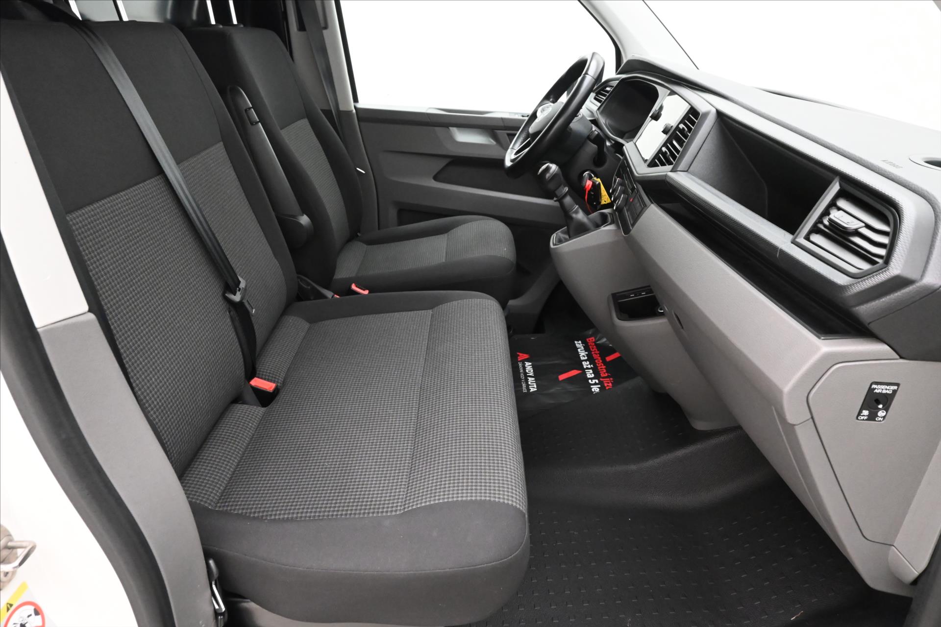 Hlavní fotografie vozu Volkswagen Transporter 2,0 TDI 110 kW Navigace Záruka až 5 let (15)