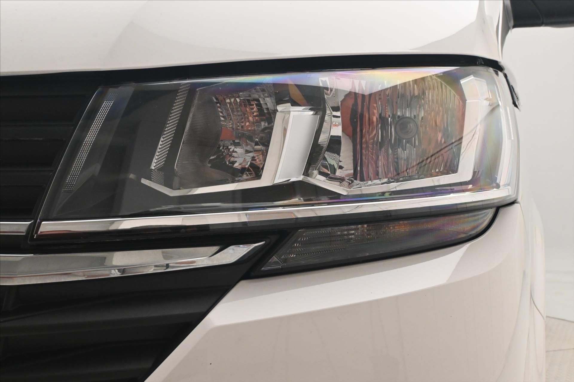 Hlavní fotografie vozu Volkswagen Transporter 2,0 TDI 110 kW Navigace Záruka až 5 let (29)