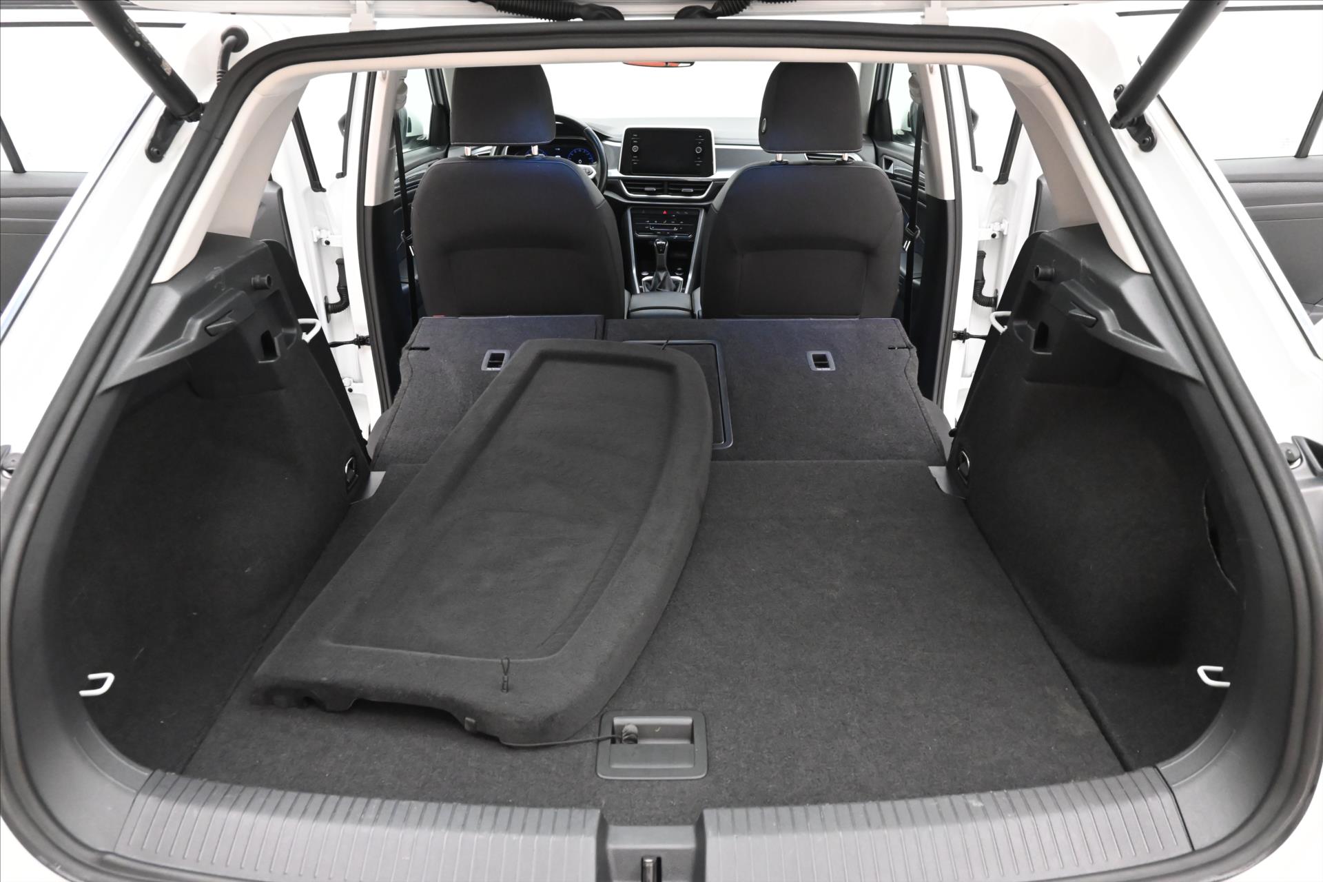 Hlavní fotografie vozu Volkswagen T-Roc 2,0 TDI 110kW DSG Záruka až 5 let (12)