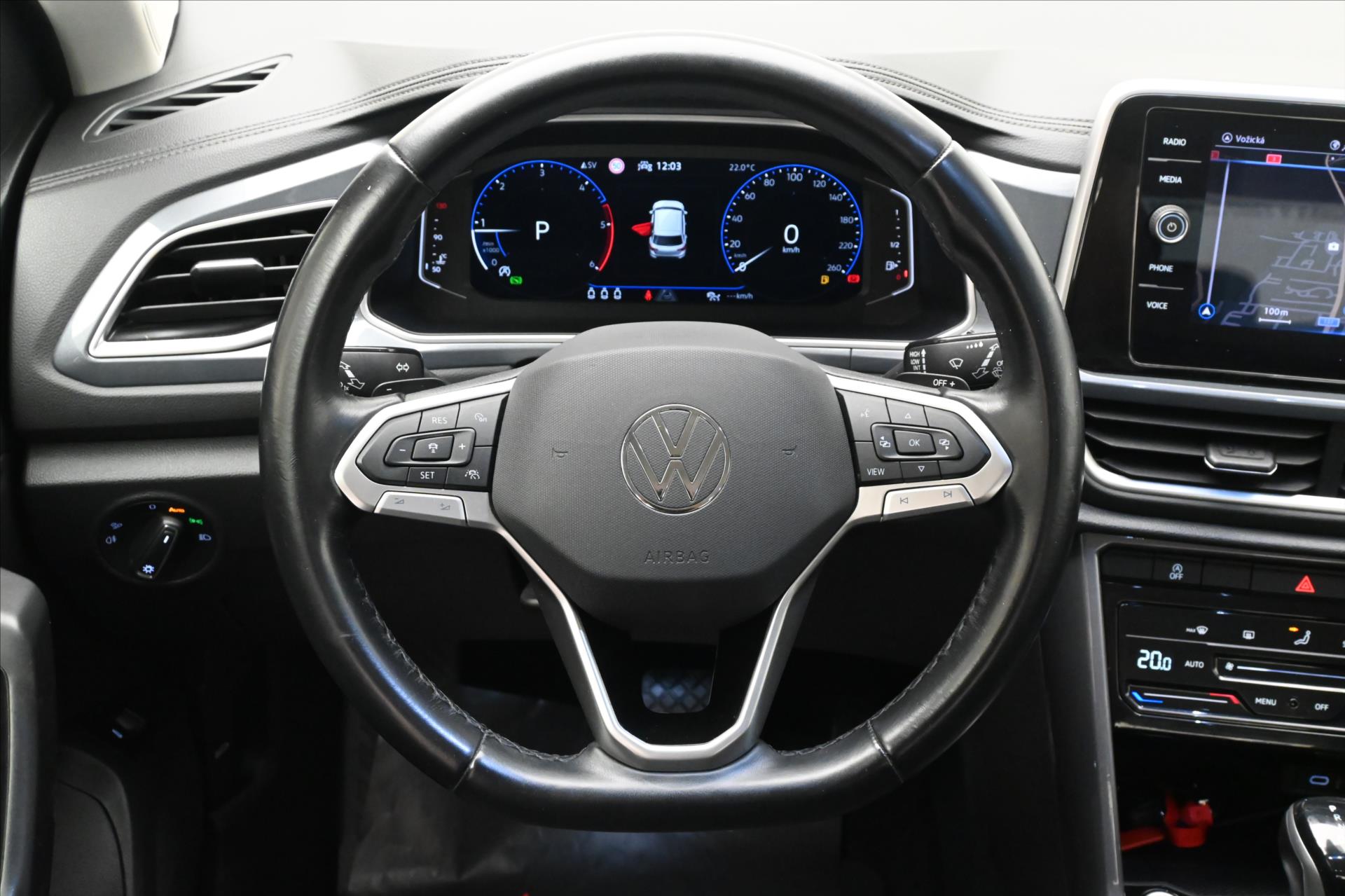 Hlavní fotografie vozu Volkswagen T-Roc 2,0 TDI 110kW DSG Záruka až 5 let (19)