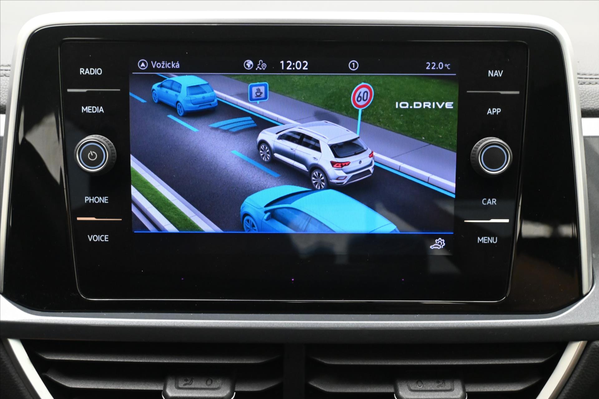 Hlavní fotografie vozu Volkswagen T-Roc 2,0 TDI 110kW DSG Záruka až 5 let (20)