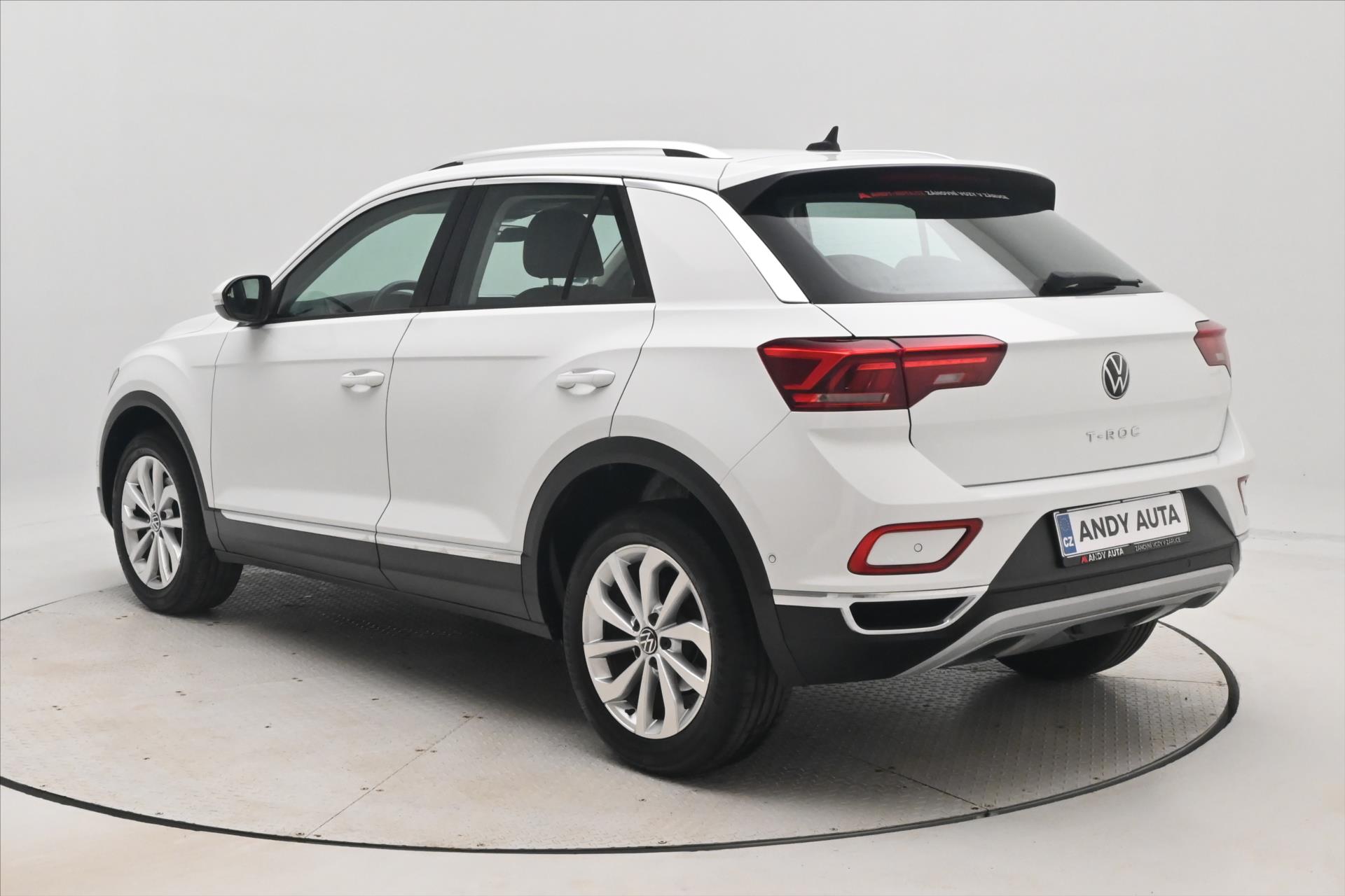 Hlavní fotografie vozu Volkswagen T-Roc 2,0 TDI 110kW DSG Záruka až 5 let (8)