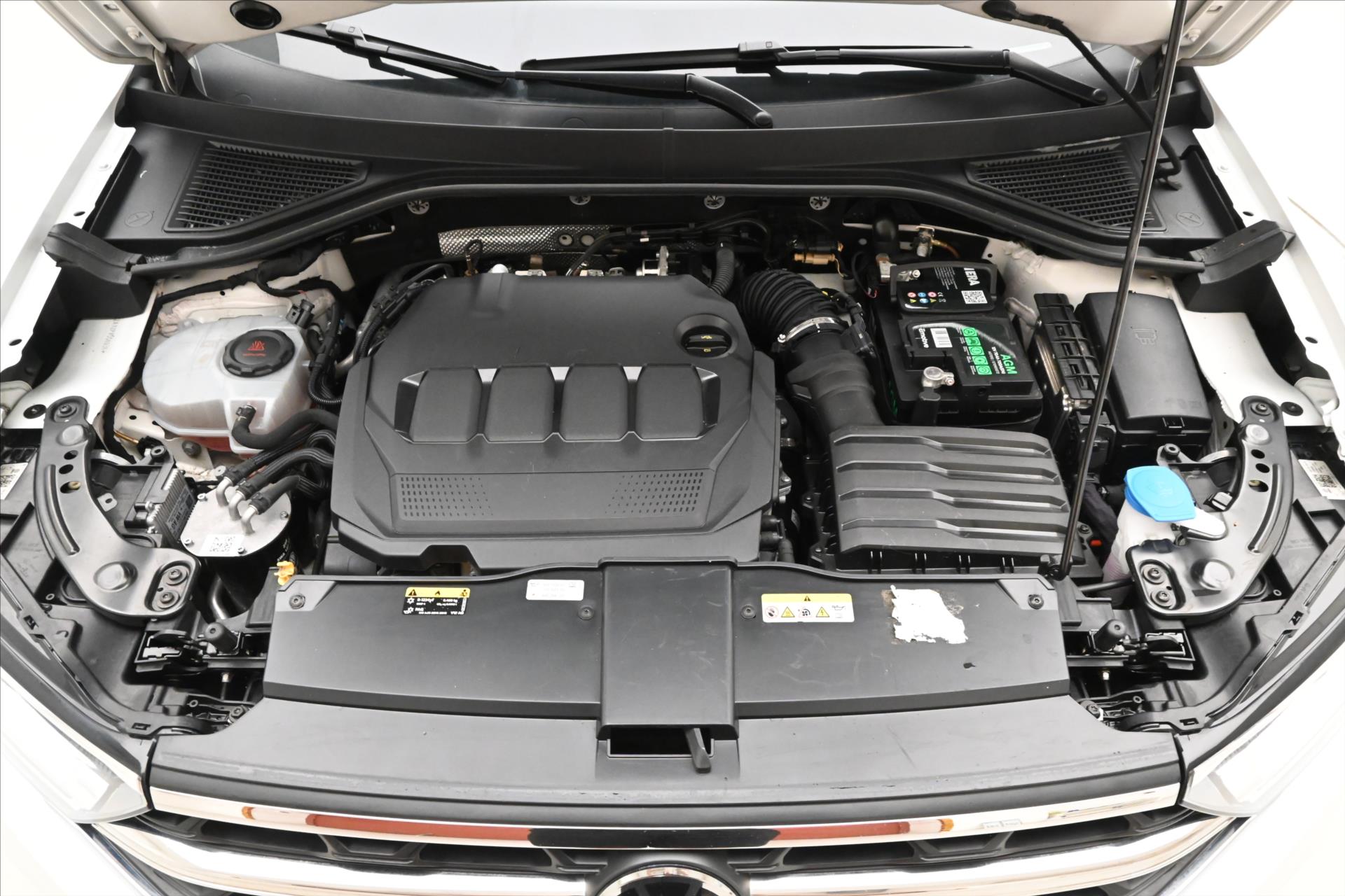 Hlavní fotografie vozu Volkswagen T-Roc 2,0 TDI 110kW DSG Záruka až 5 let (10)