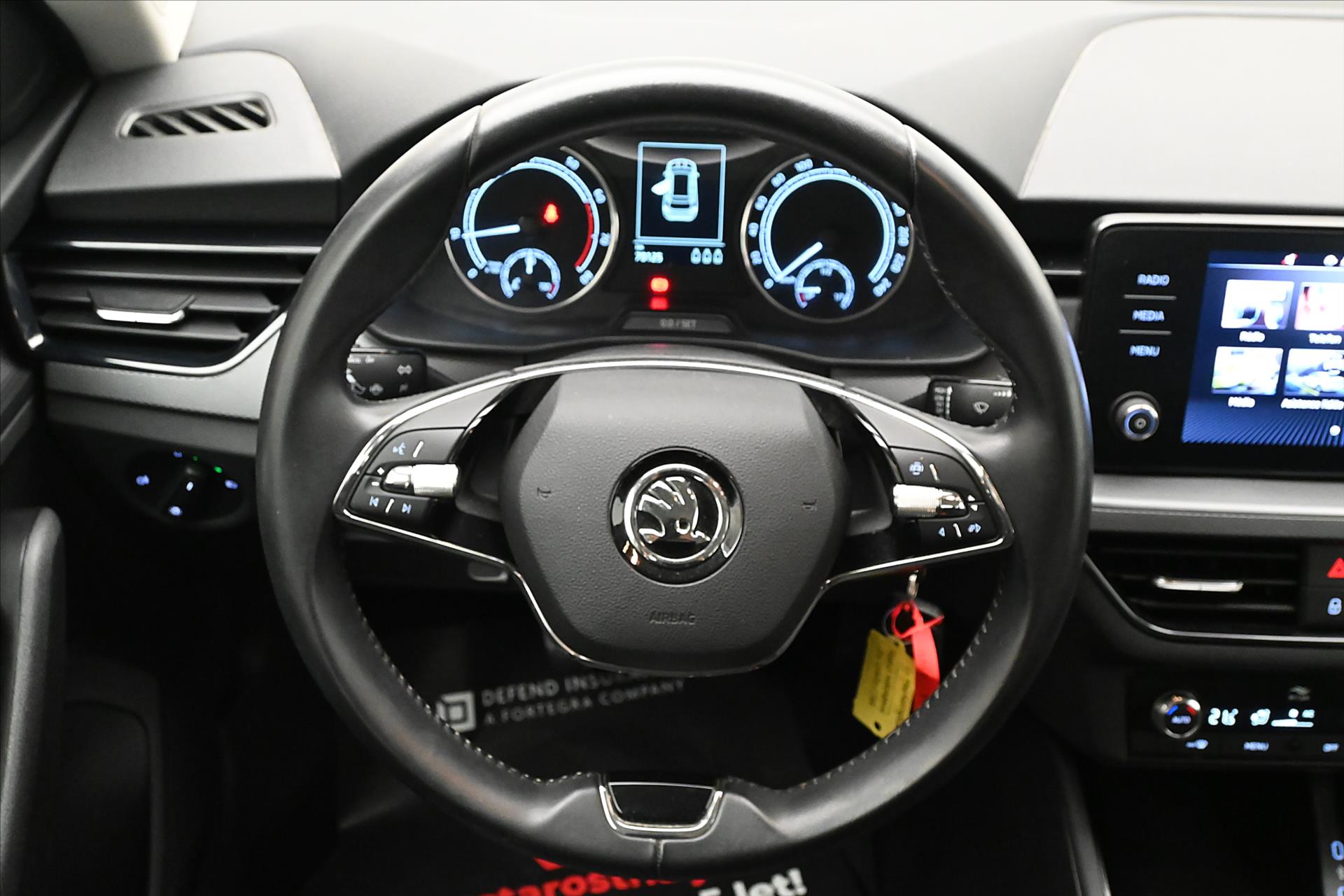 Hlavní fotografie vozu Škoda Kamiq 1,0 TSI 70 kW Tažné zařízení Záruka až 5 let (19)