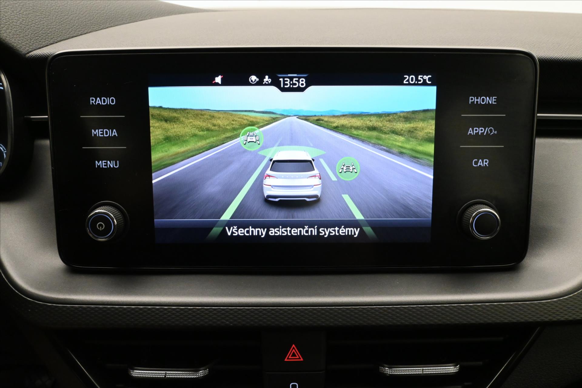 Hlavní fotografie vozu Škoda Kamiq 1,0 TSI 70 kW Tažné zařízení Záruka až 5 let (20)