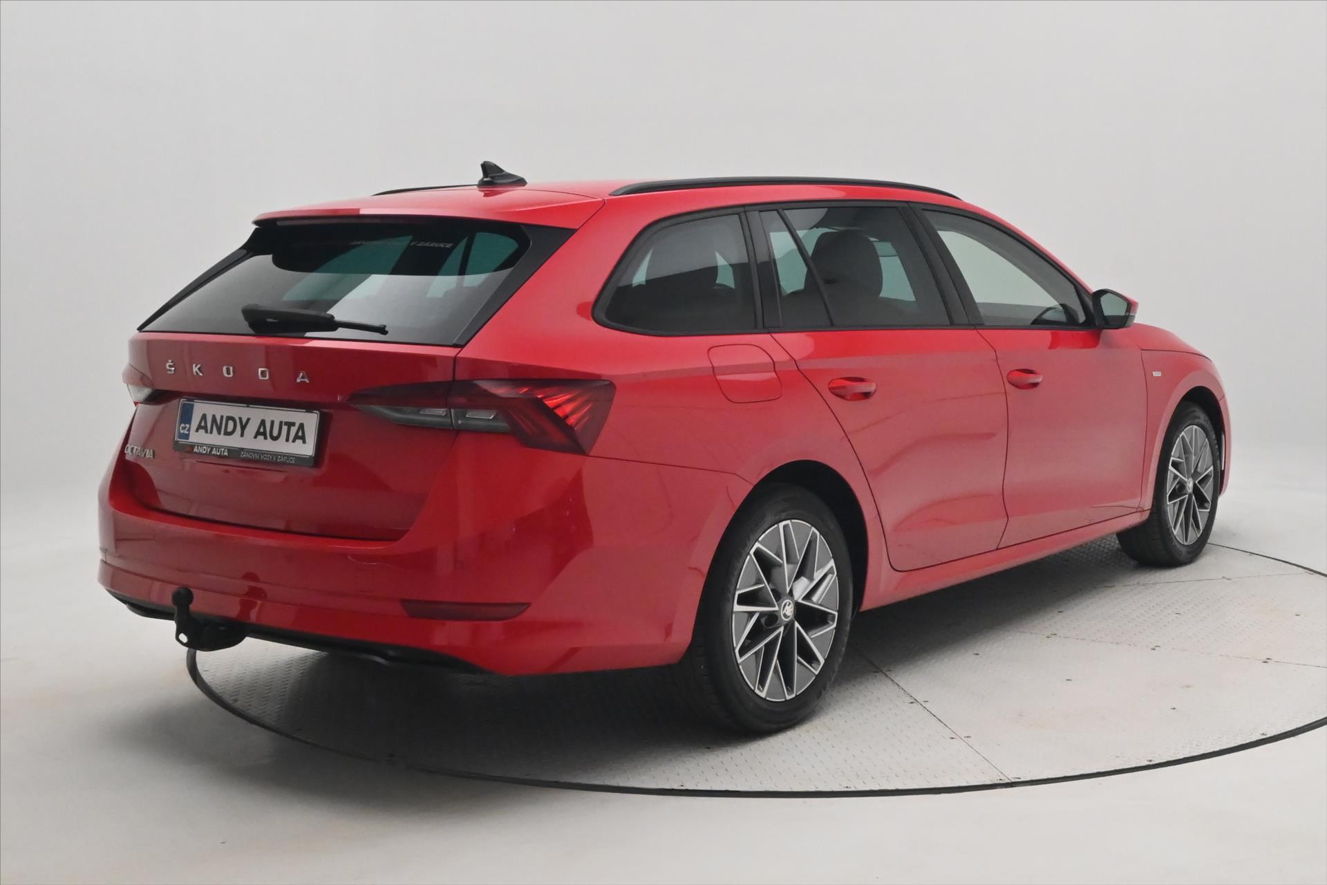 Hlavní fotografie vozu Škoda Octavia 2,0 TDI 110kW DSG Ambition Záruka až 5 let (6)