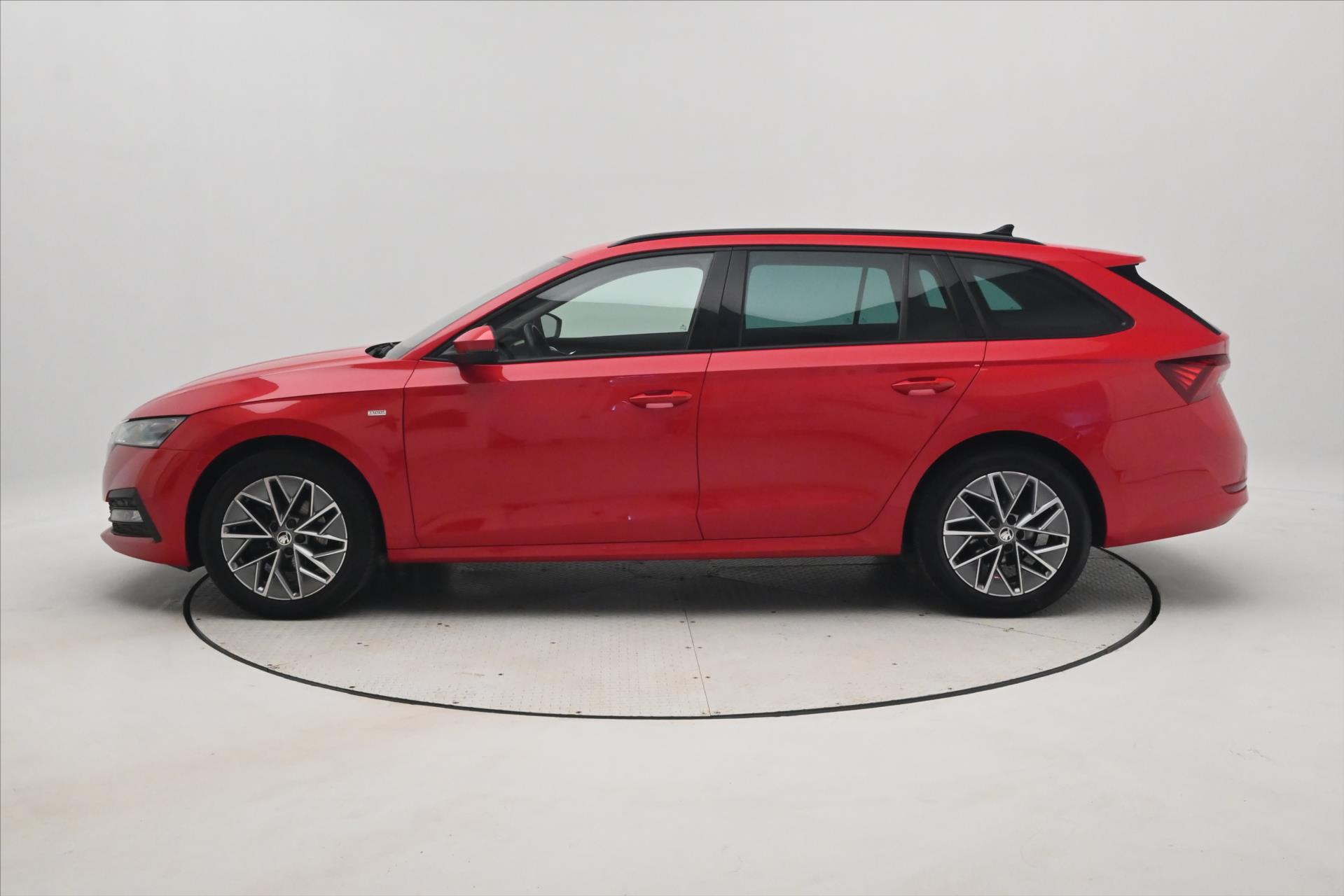 Hlavní fotografie vozu Škoda Octavia 2,0 TDI 110kW DSG Ambition Záruka až 5 let (9)