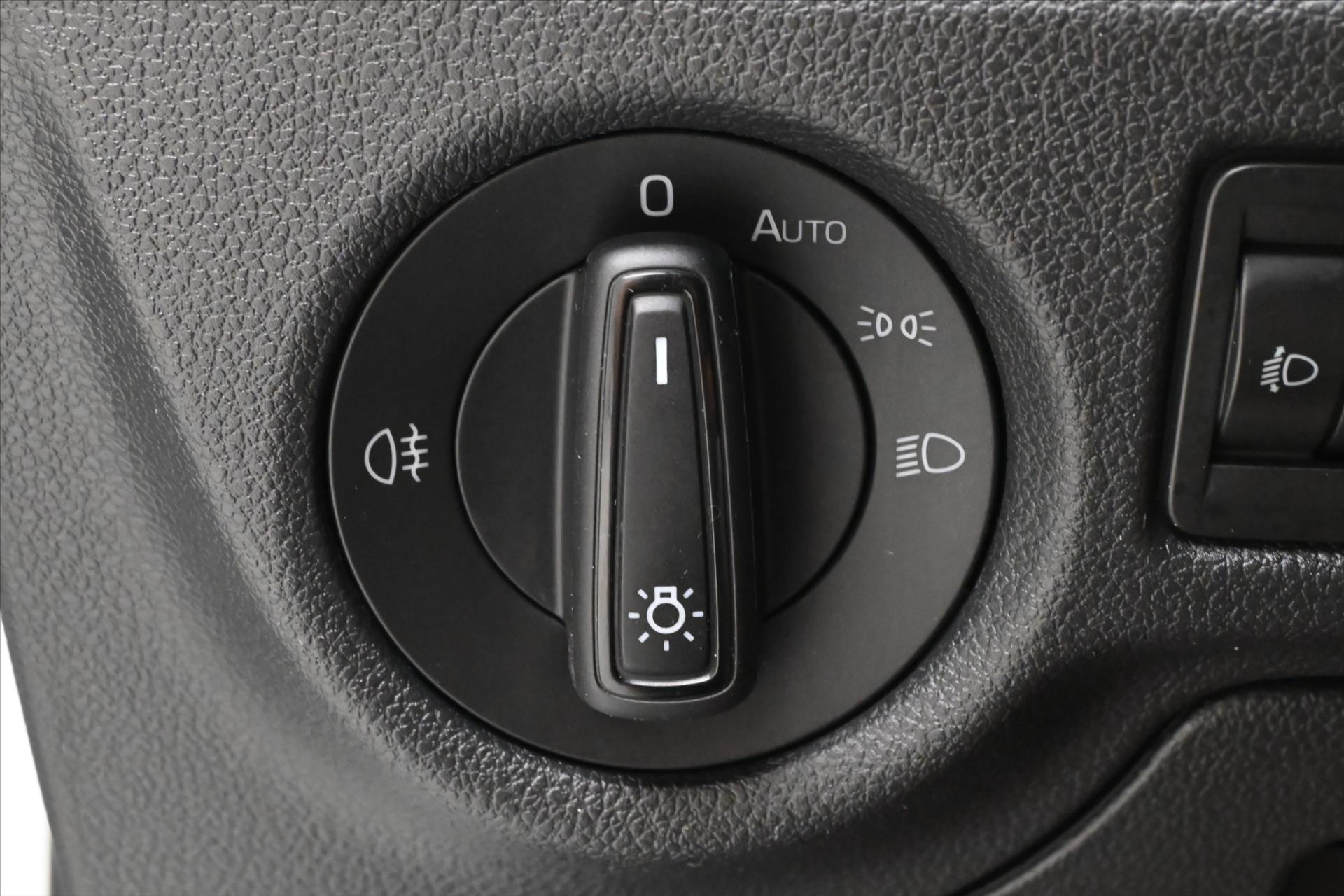Hlavní fotografie vozu Škoda Kamiq 1,0 TSI 81 kW Sport Záruka až 5 let (26)