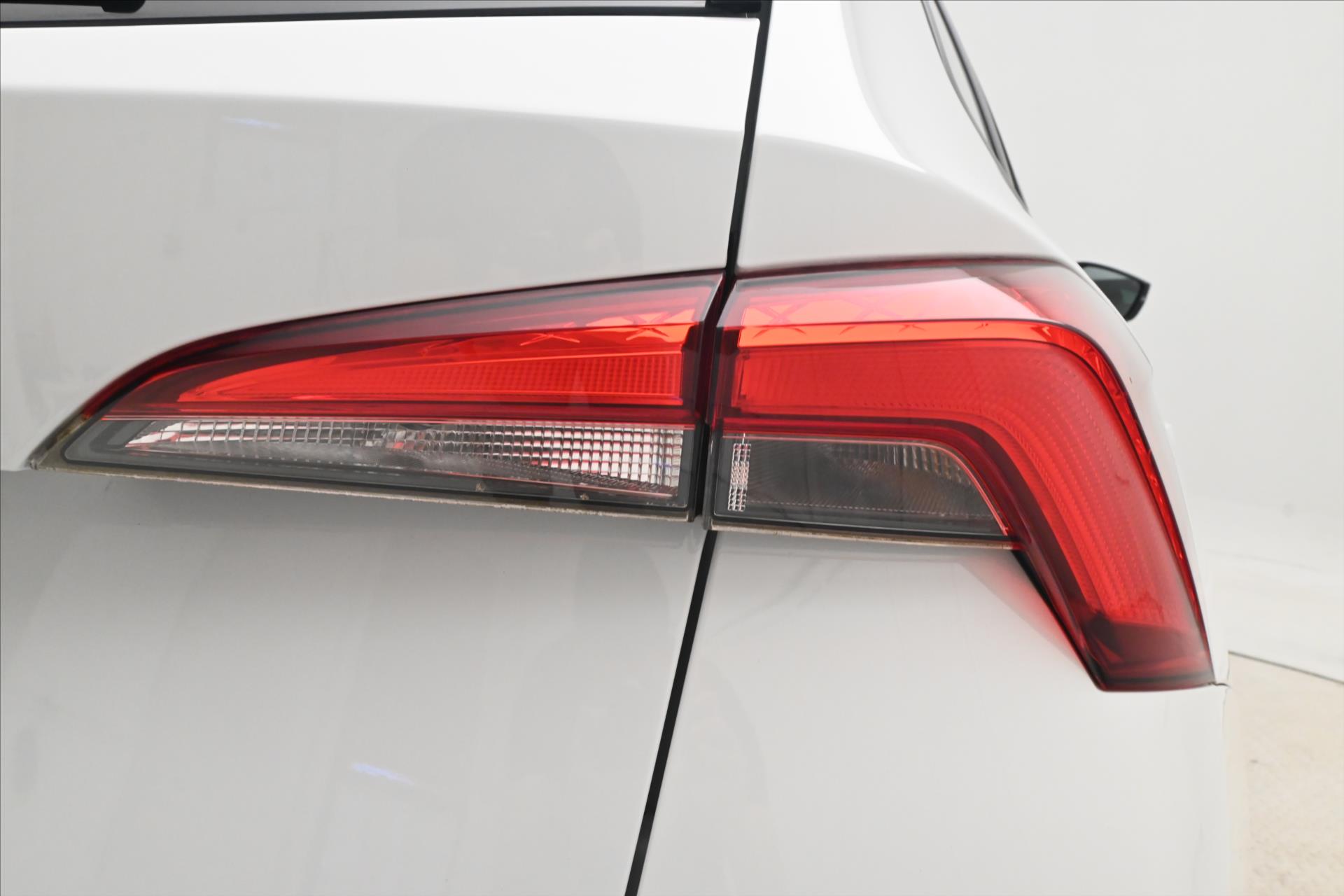 Hlavní fotografie vozu Škoda Kamiq 1,0 TSI 81 kW Sport Záruka až 5 let (29)