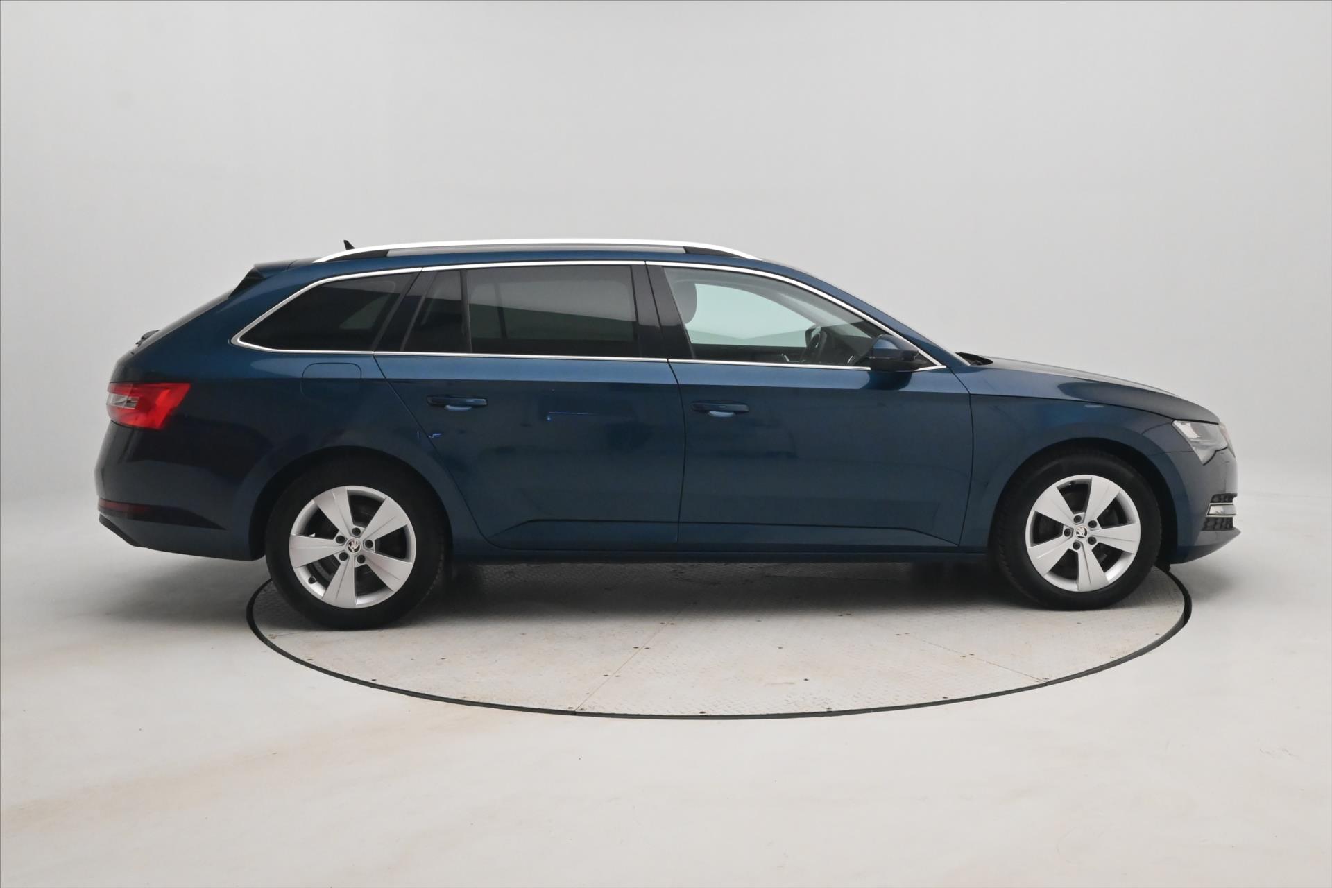 Hlavní fotografie vozu Škoda Superb 2,0 TDI 110kW DSG Style Záruka až 5 let (5)
