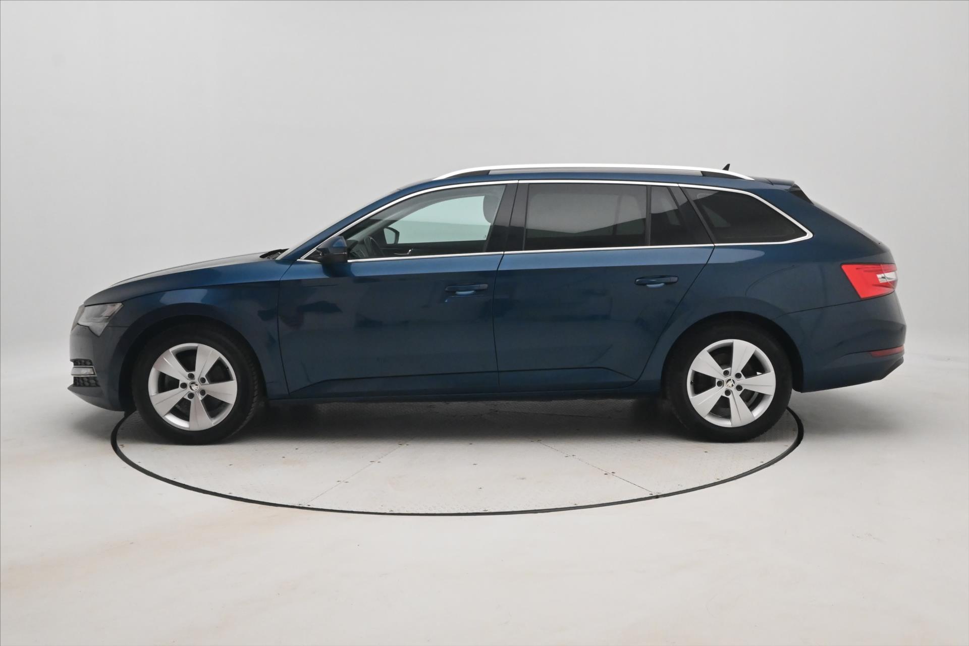 Hlavní fotografie vozu Škoda Superb 2,0 TDI 110kW DSG Style Záruka až 5 let (9)
