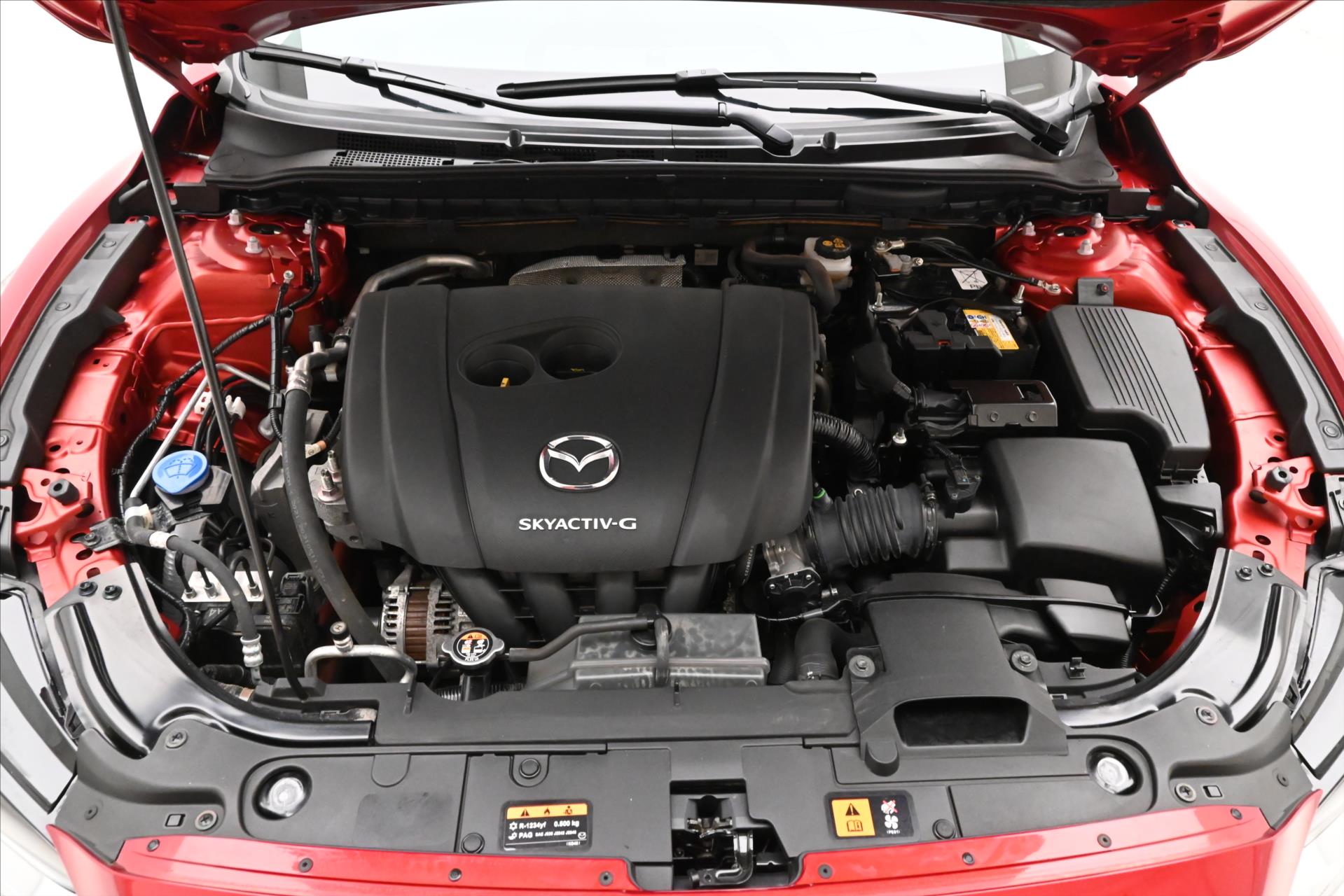 Hlavní fotografie vozu Mazda 6 2,0 SkyActiv-G 121 kW Záruka až 5 let (10)