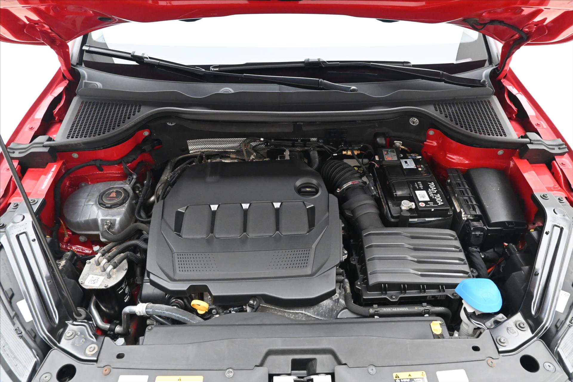 Main photo of the car Skoda Karoq 2.0 TDI 110 kW DSG 4X4 TOUR Warranty up to 5 years (10)