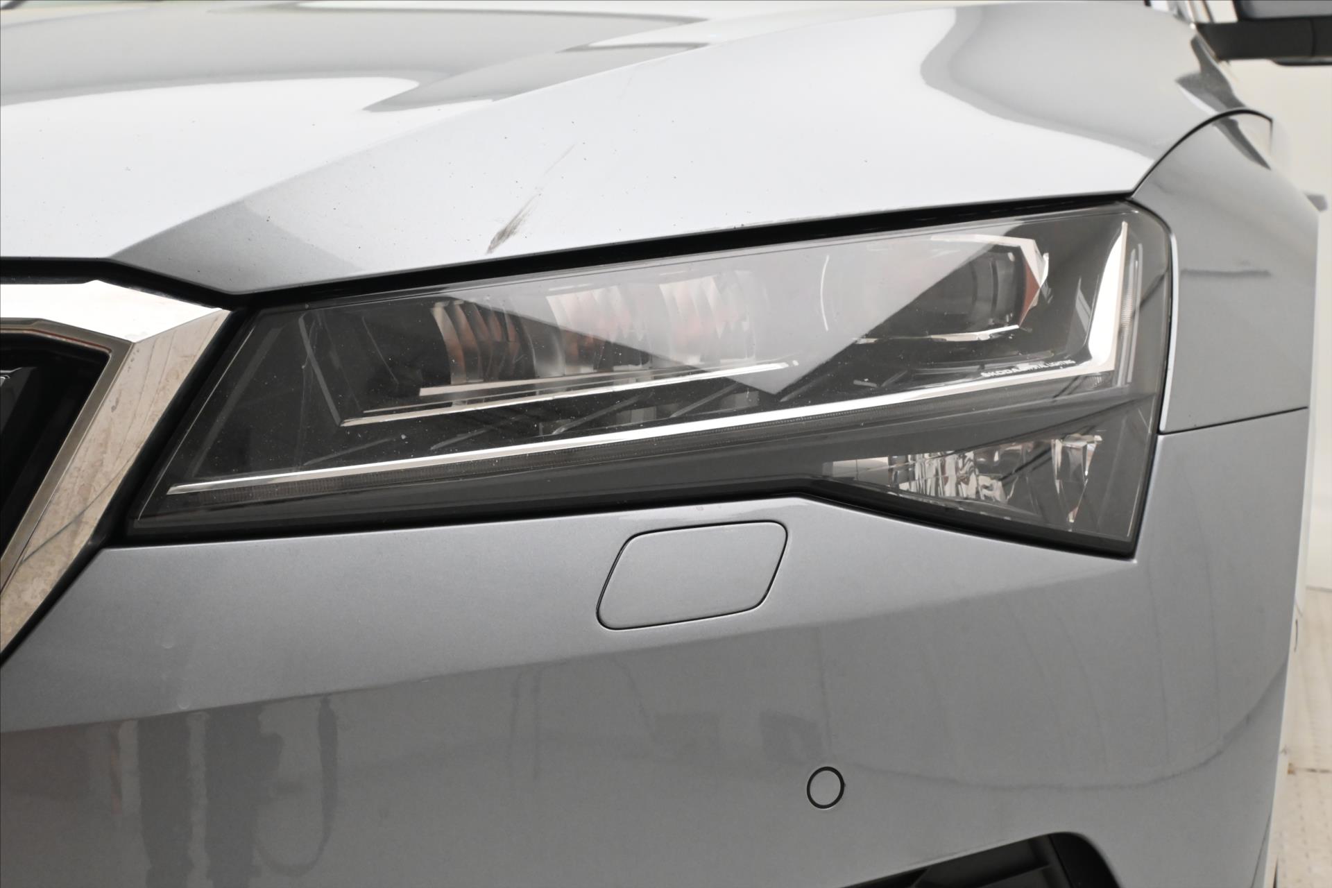 Hlavní fotografie vozu Škoda Superb 2,0 TDI 110 kW DSG Style Záruka až 5 let (32)